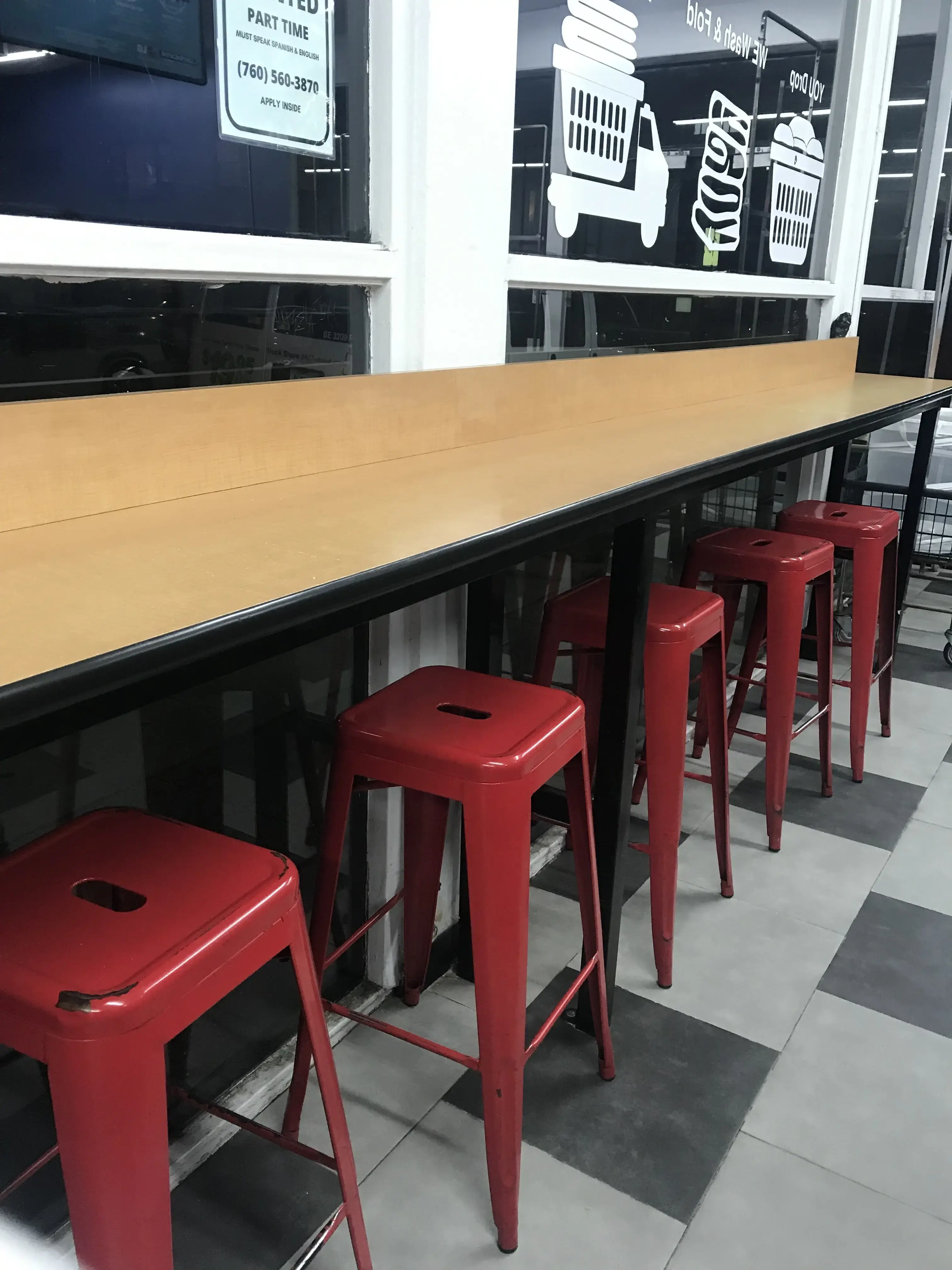 The Laundry Room of Palms - Image 16