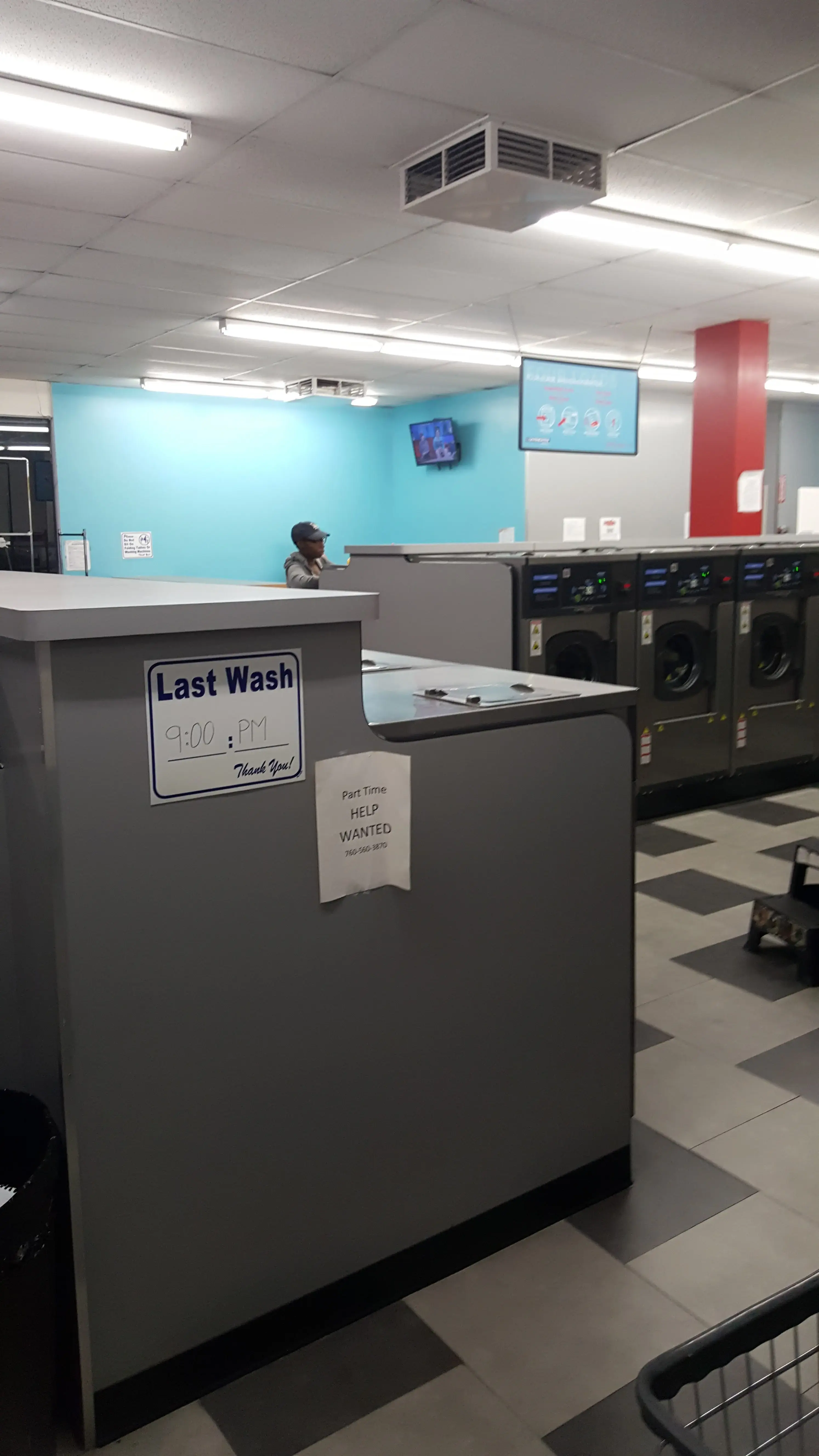 The Laundry Room of Palms - Image 8