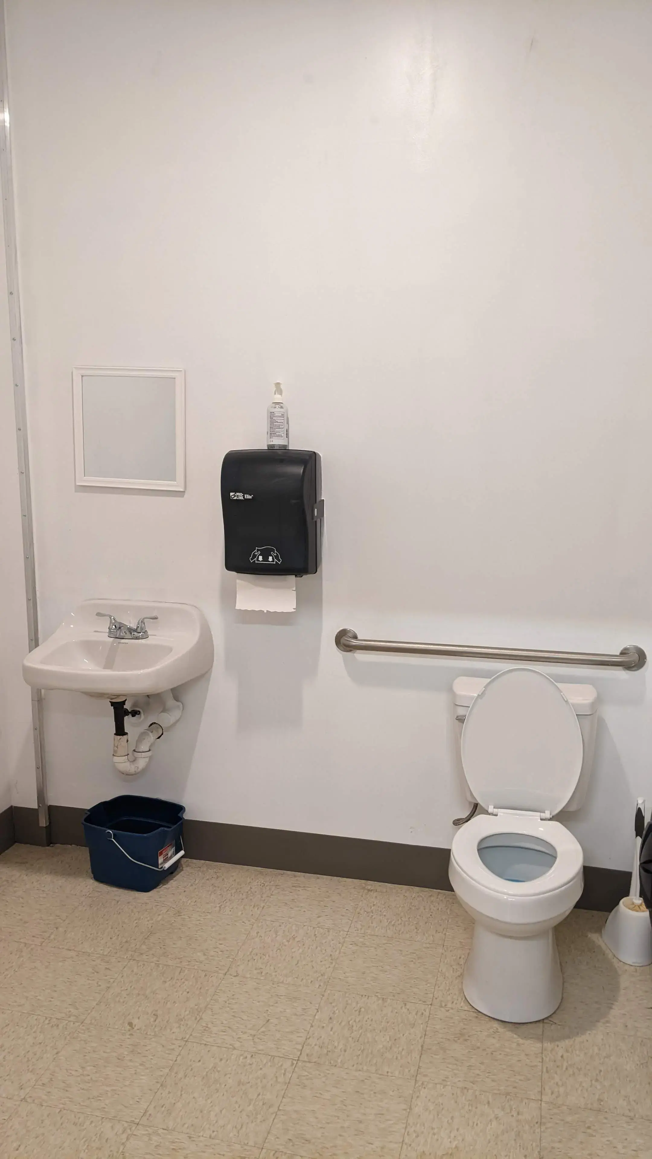 The Laundry Room of Sunbury LLC thumbnail 12