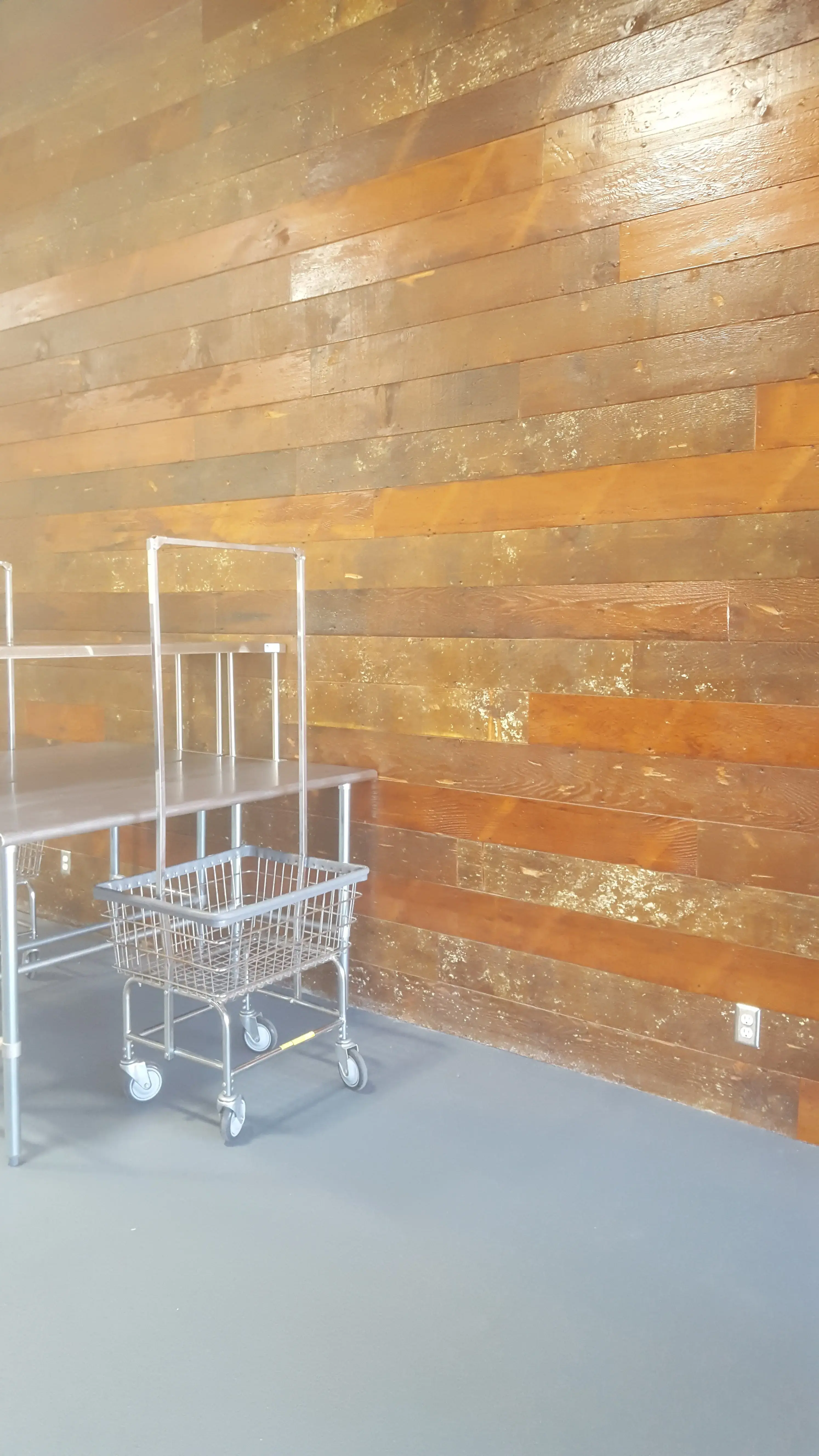 The Laundry Room on Allen - Image 11