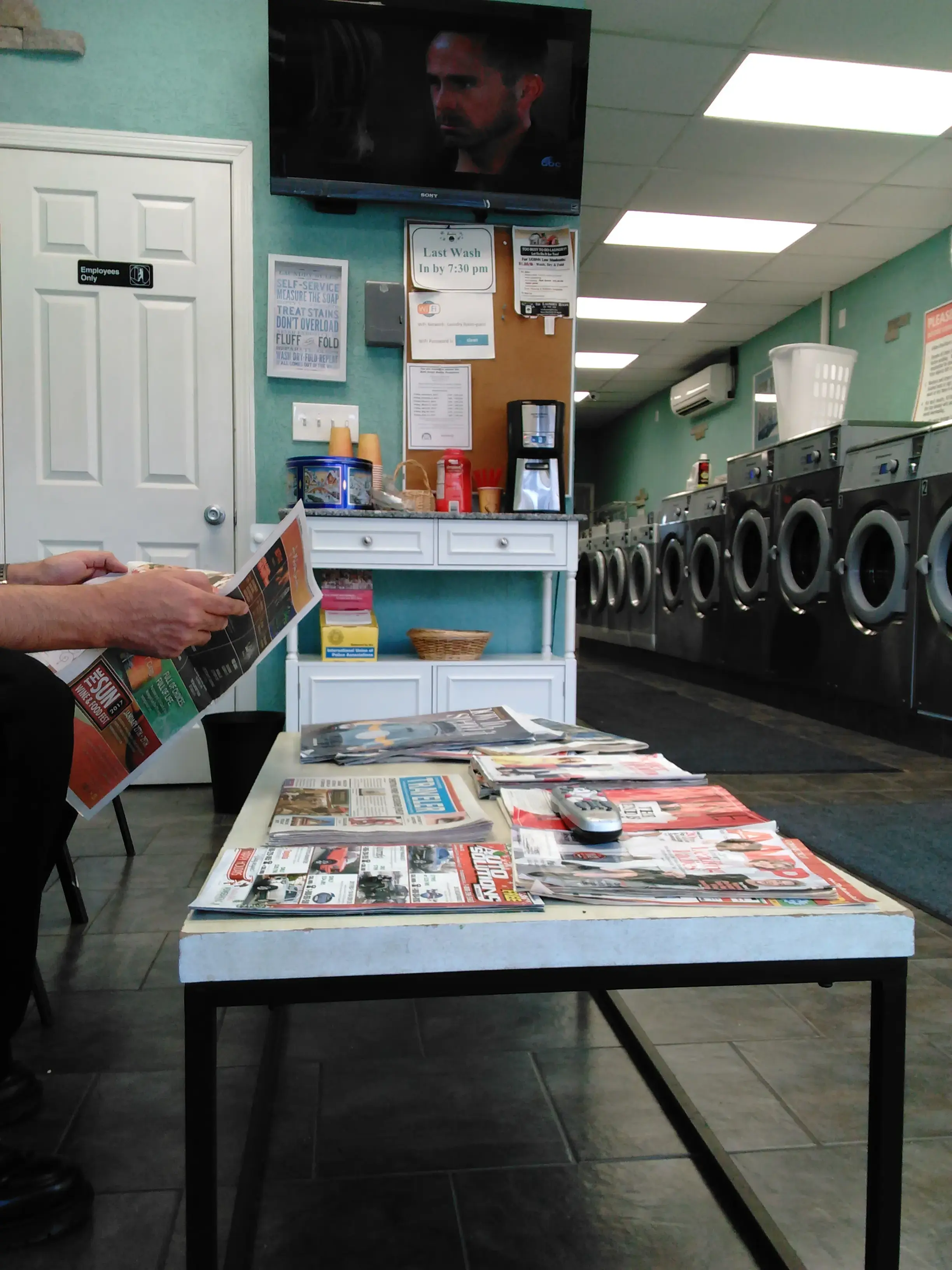 The Laundry Room on the Ave - Image 2