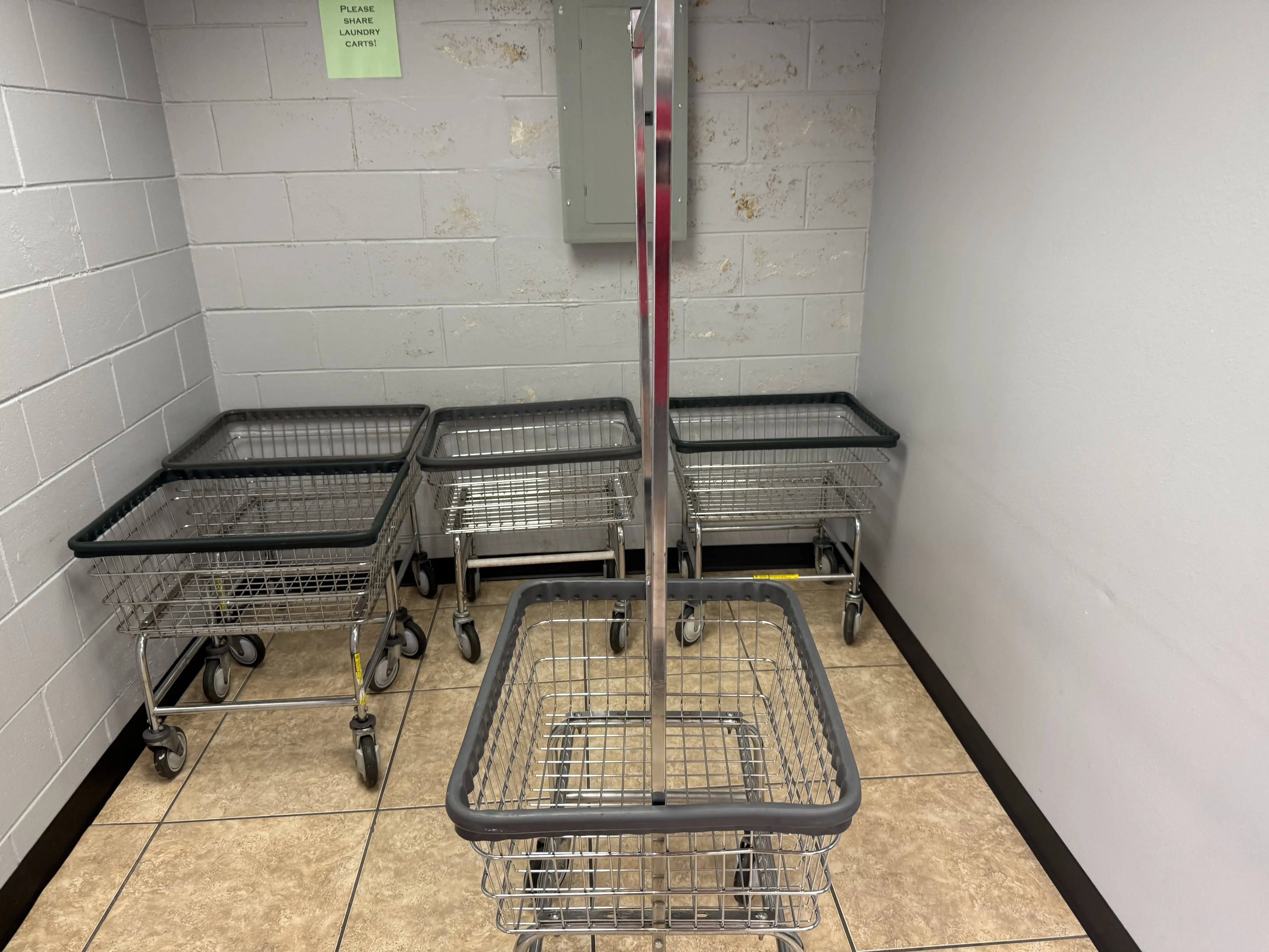 The Laundry Room thumbnail 18