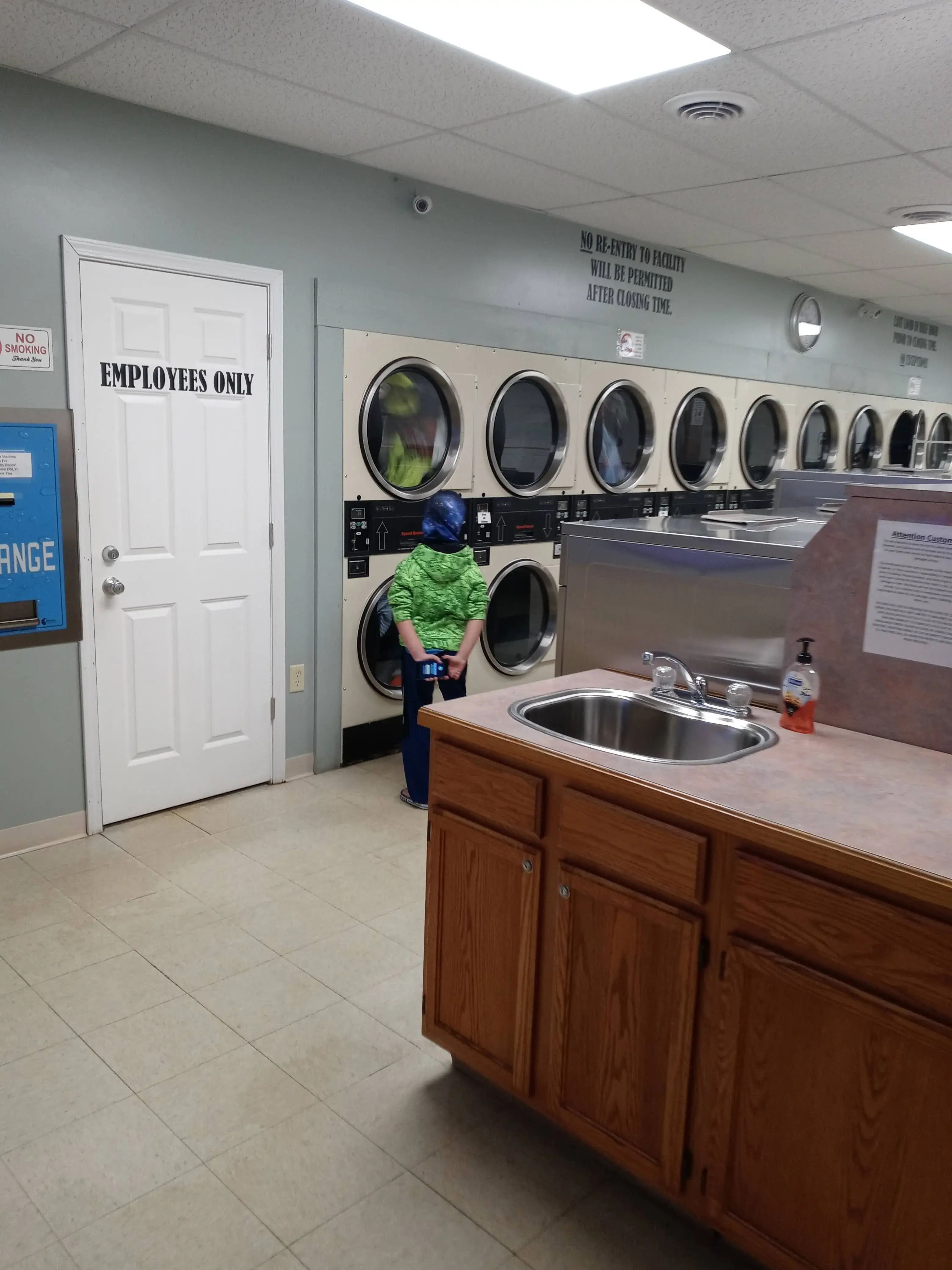 The Laundry Room - Image 1
