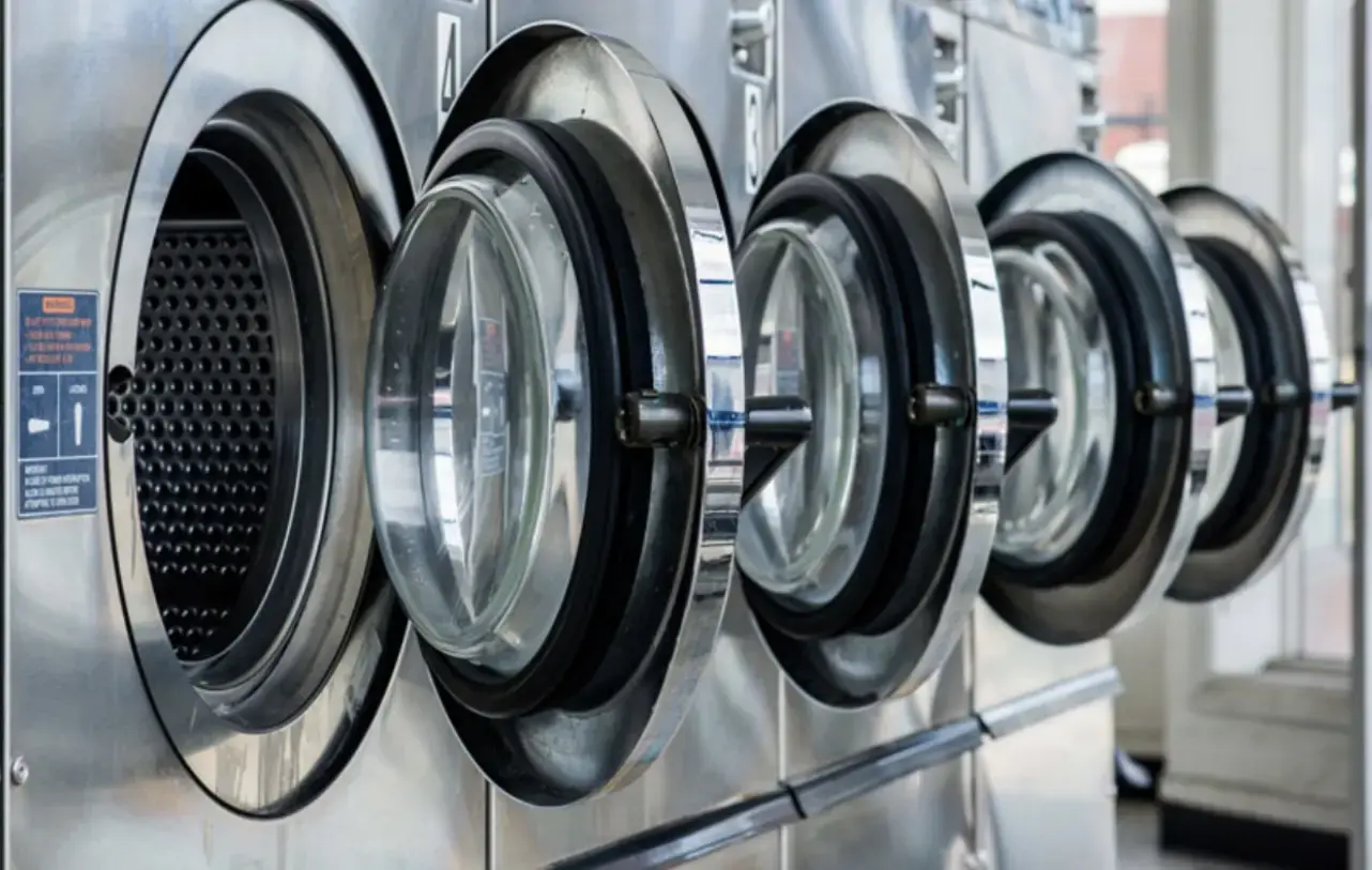 The Laundry Room - Image 6