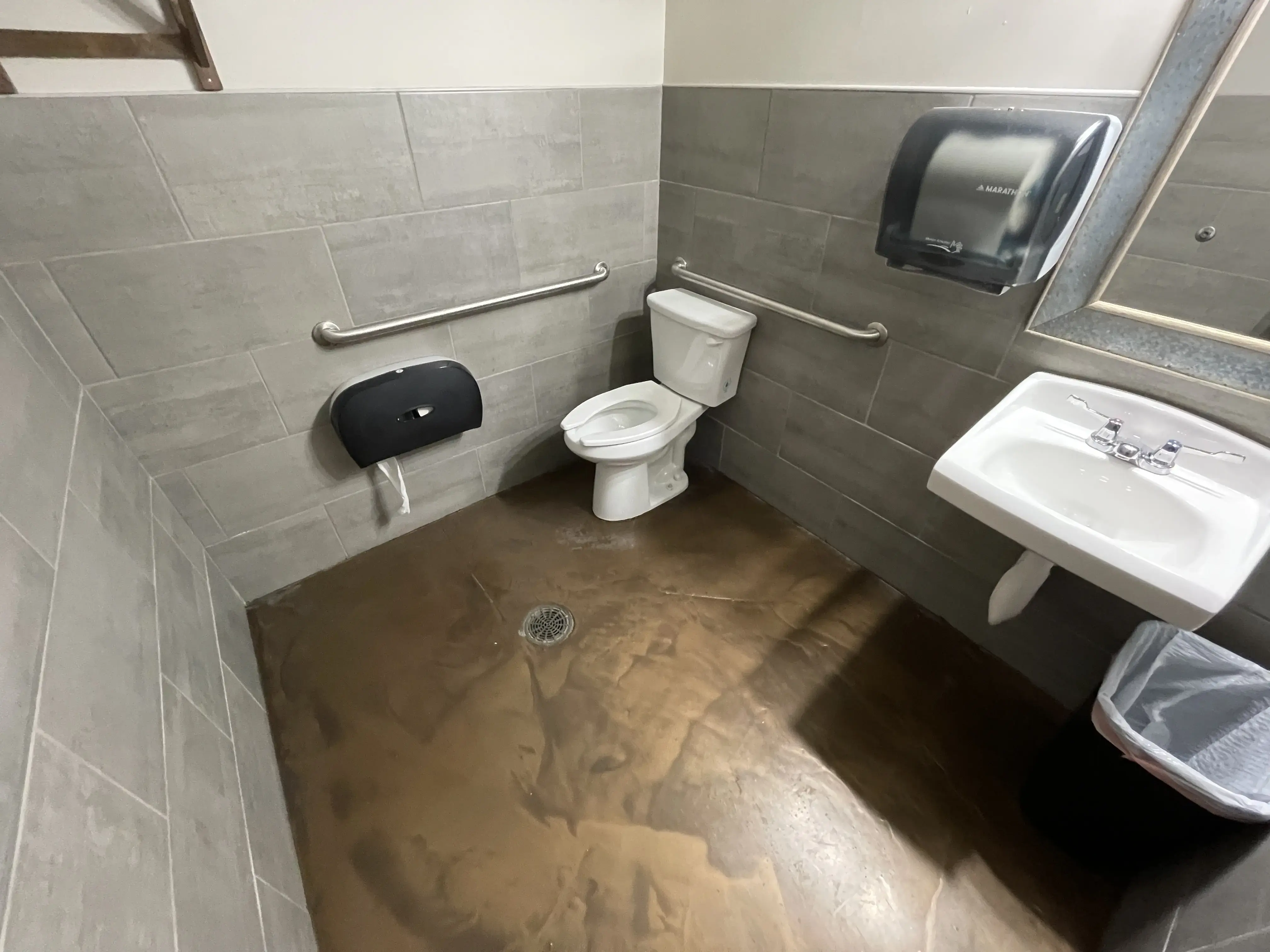 The Laundry Room - Image 7