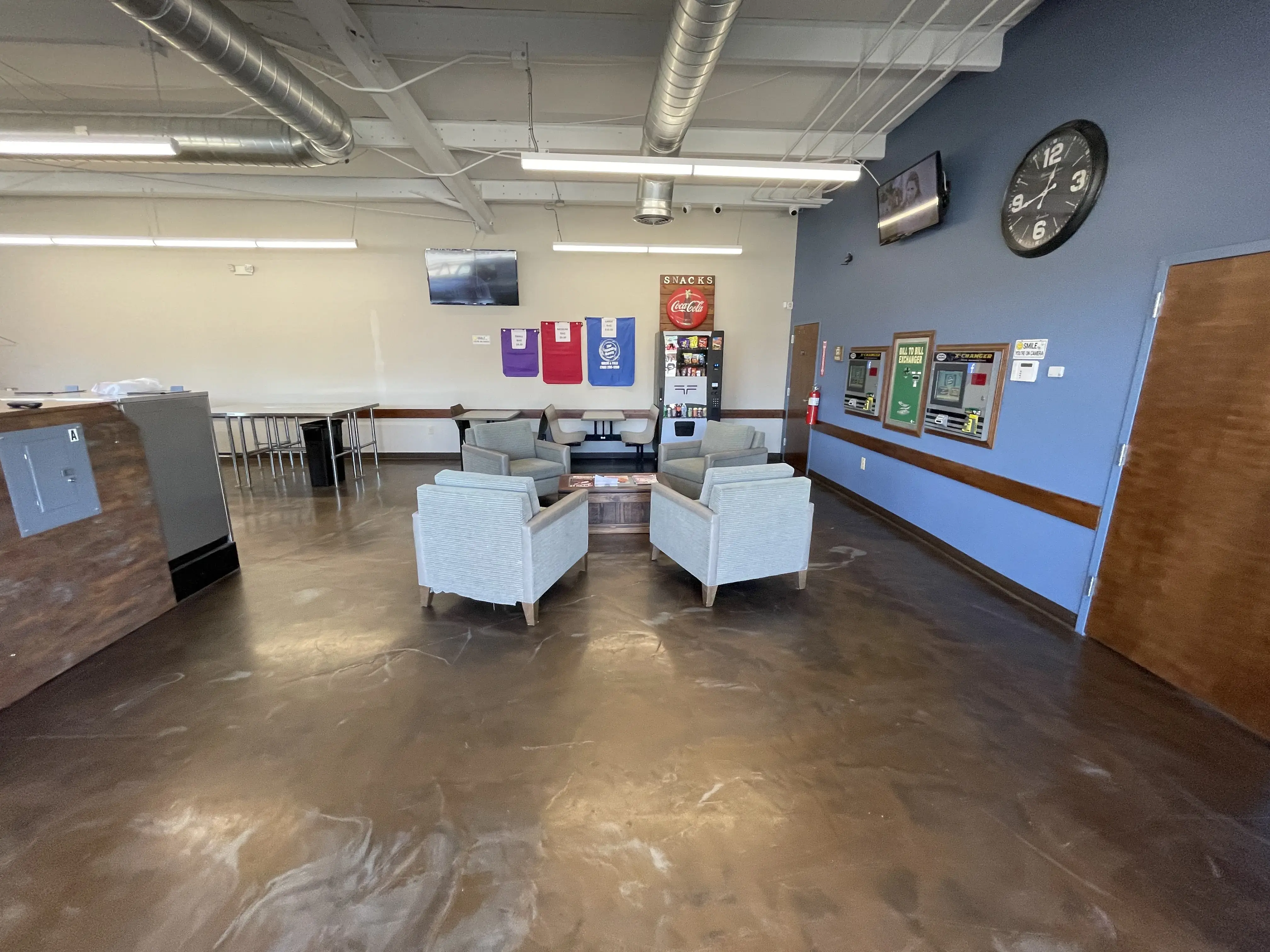 The Laundry Room thumbnail 3