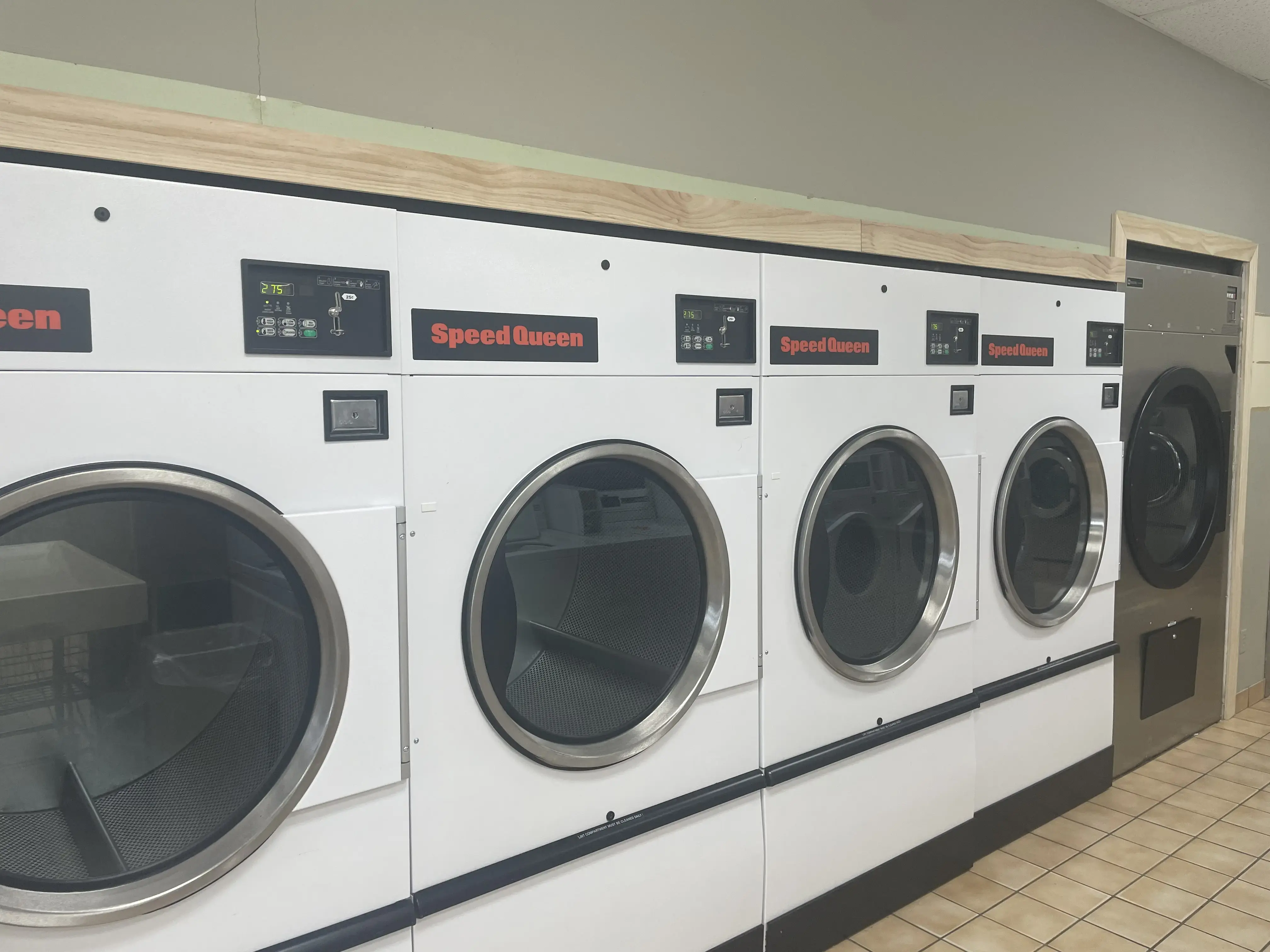 The Laundry Room South - Image 9