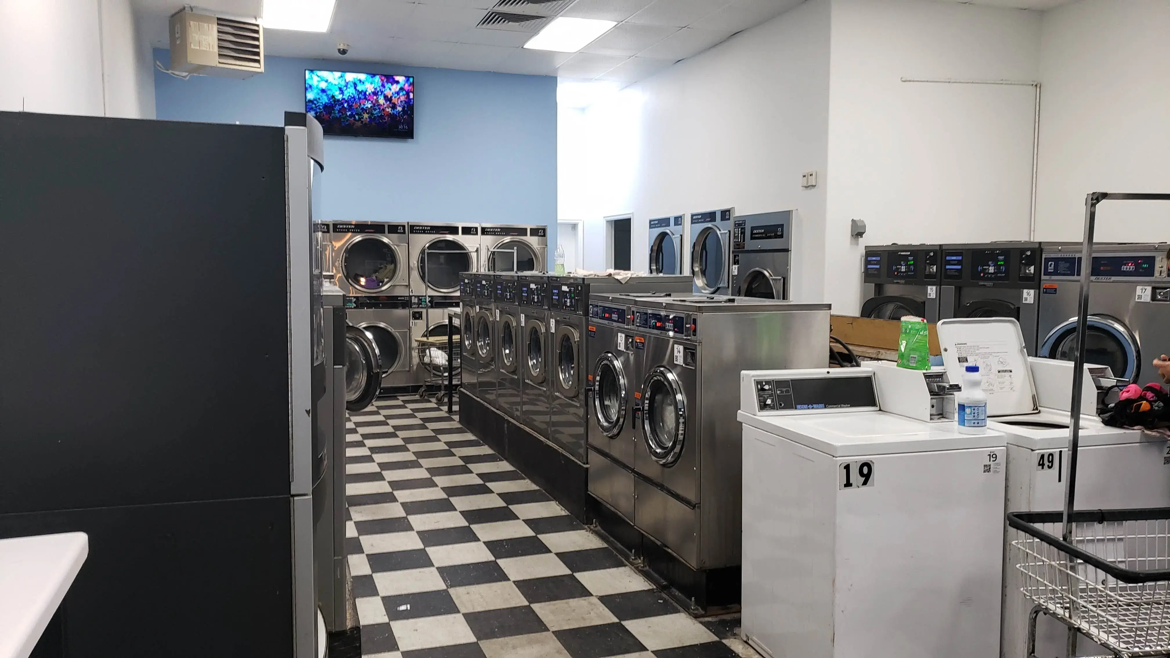 The Laundry Room thumbnail 10