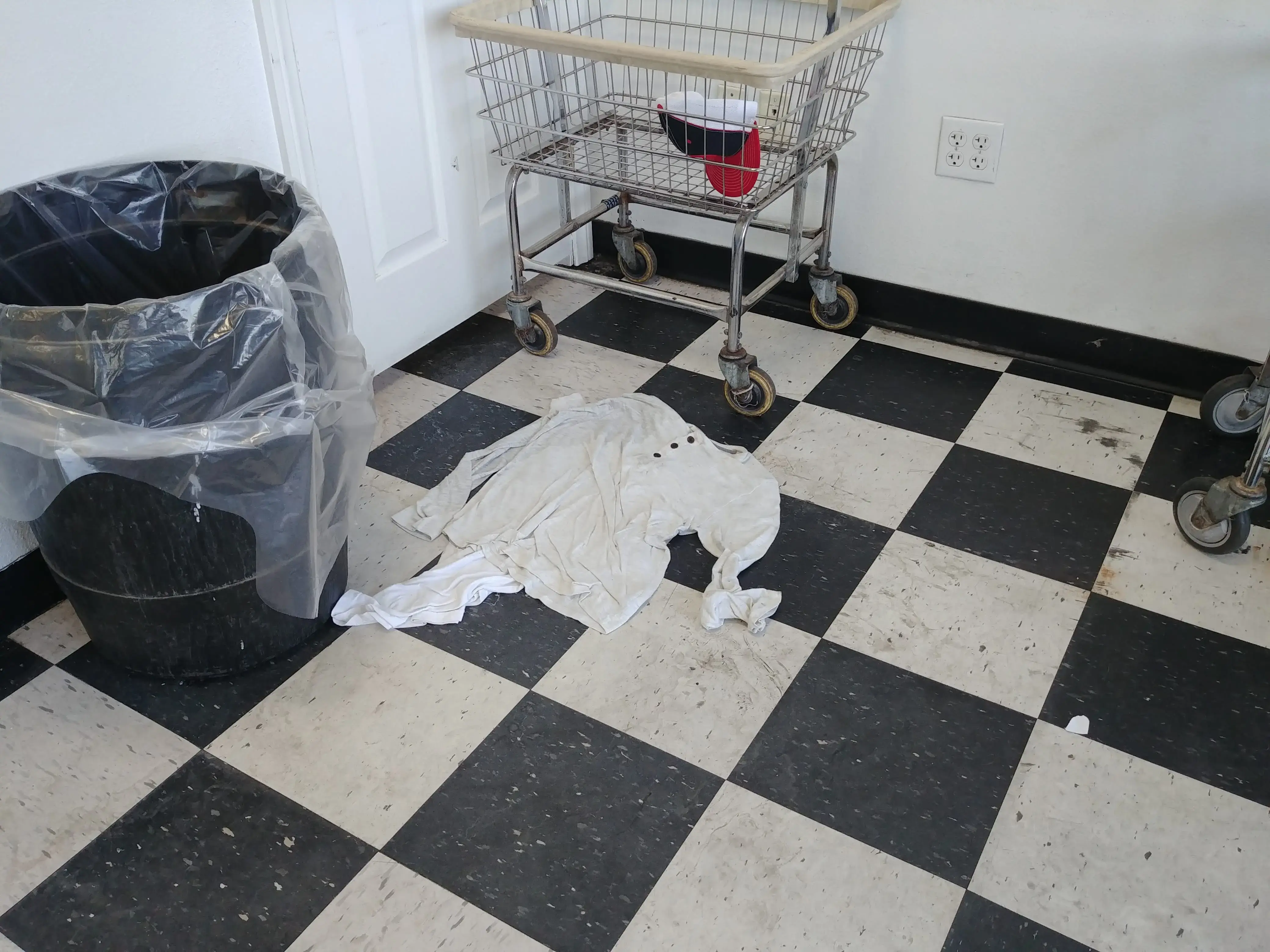 The Laundry Room - Image 17