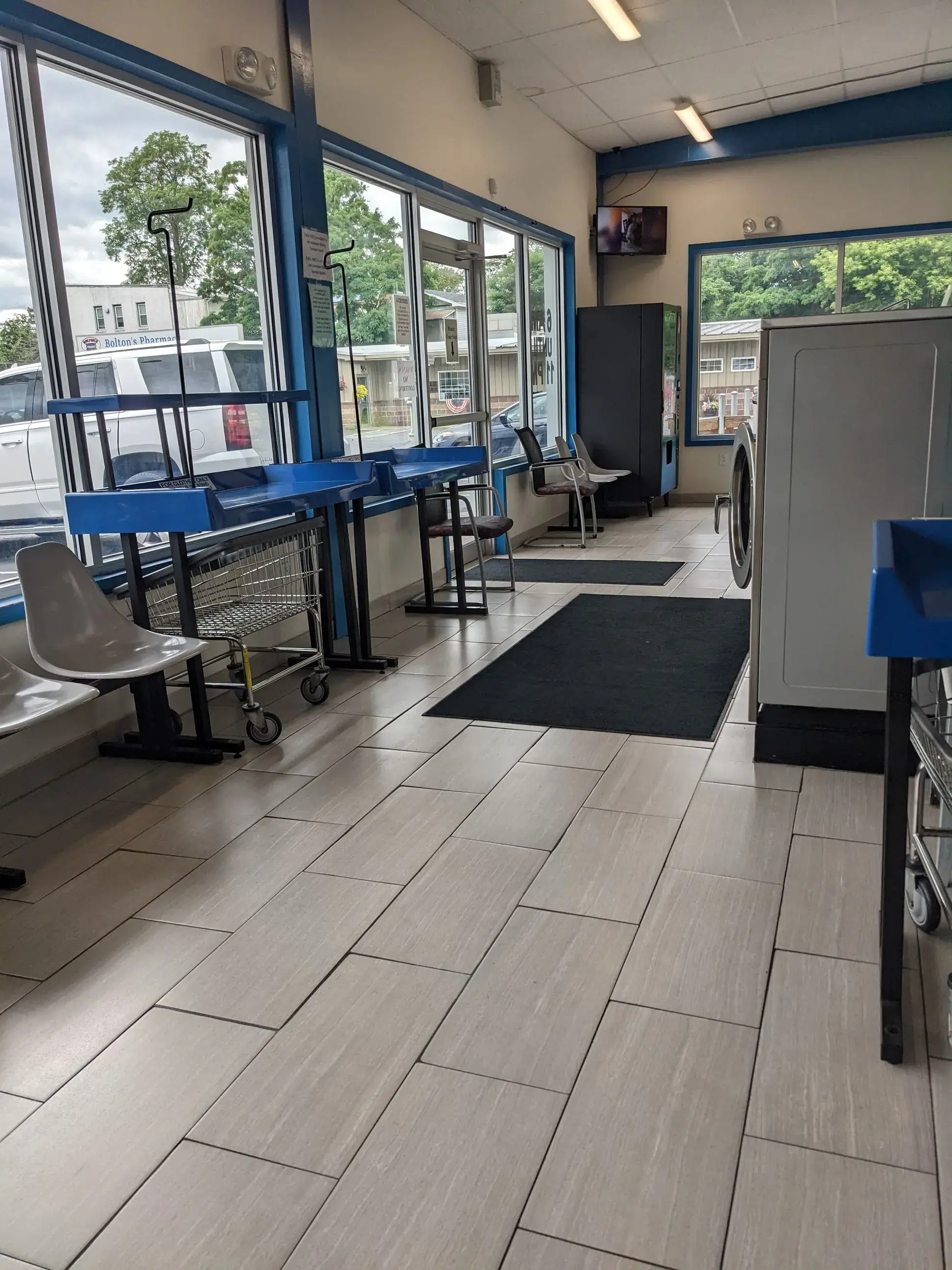 The Laundry Room - Image 9