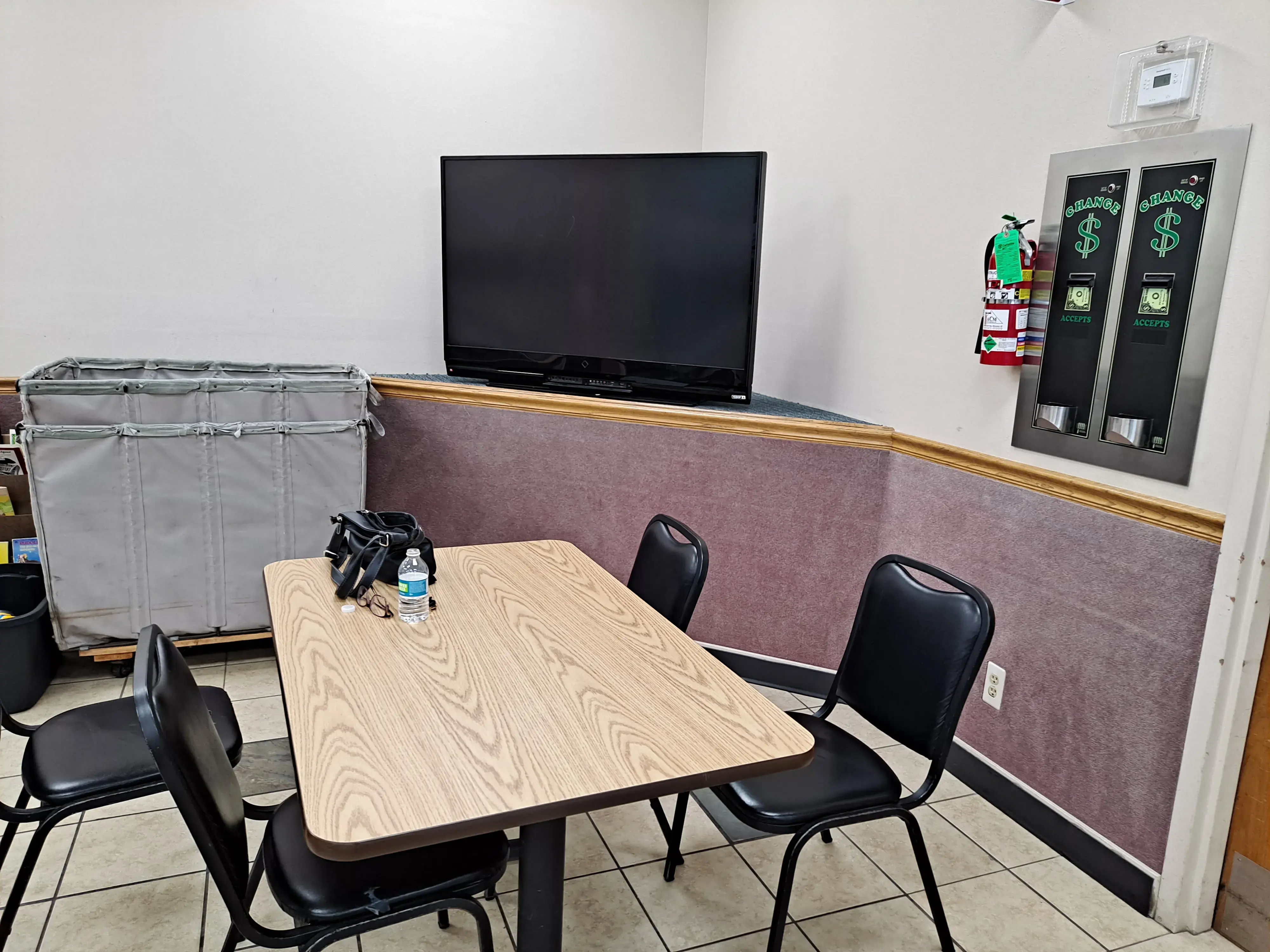 The Laundry Shop thumbnail 7