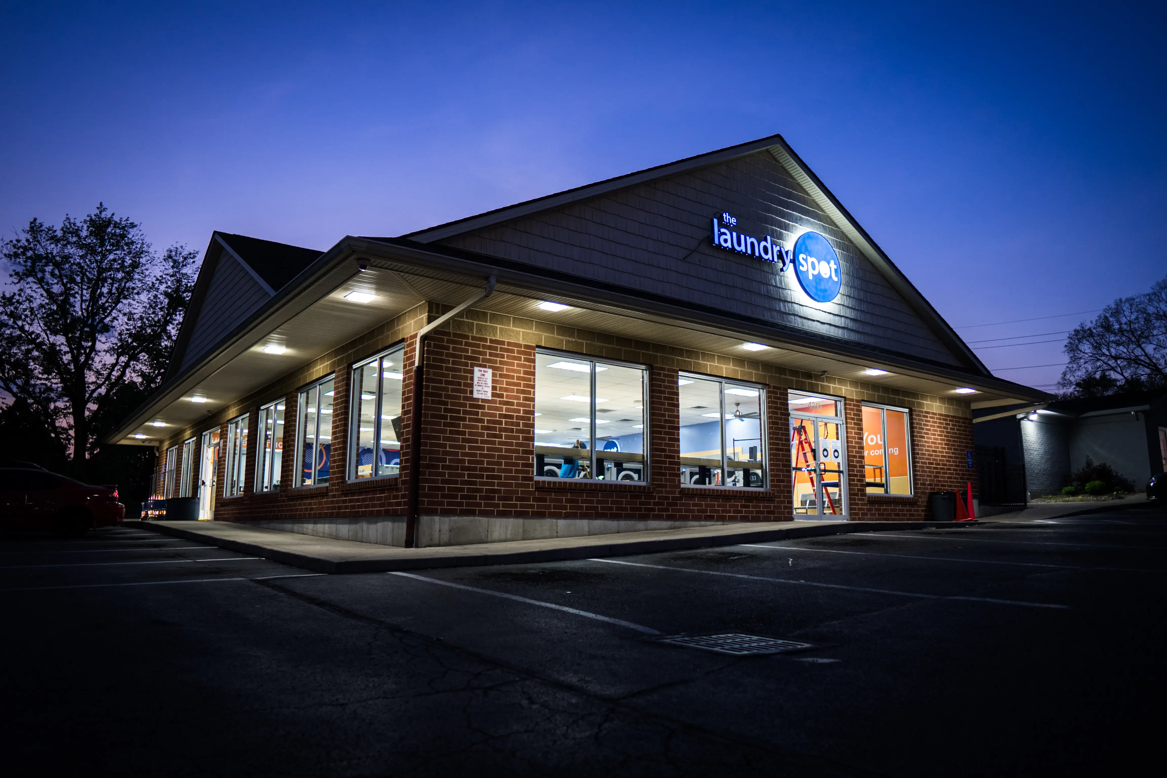 The Laundry Spot - Middletown on Lewis - Image 5