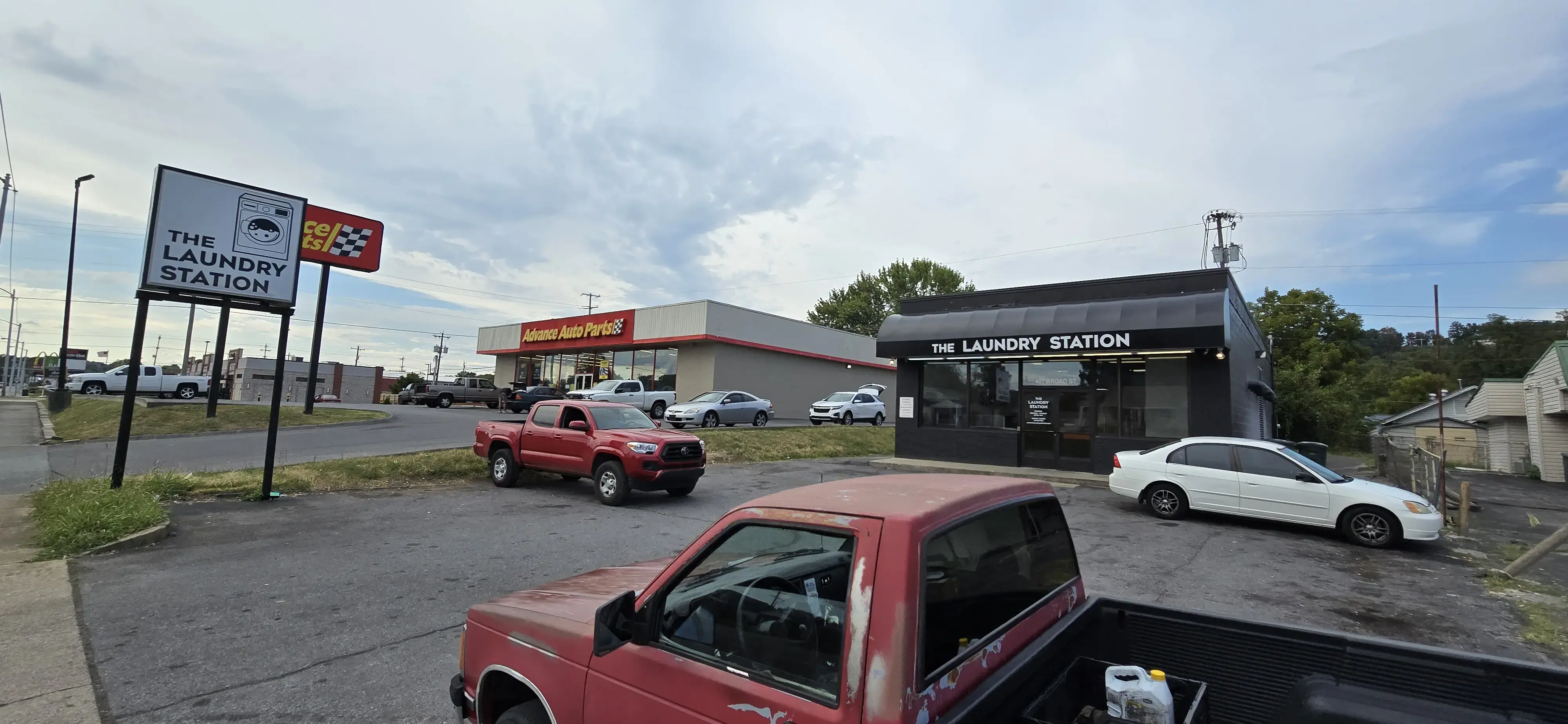 The Laundry Station - Broad St. - Image 15