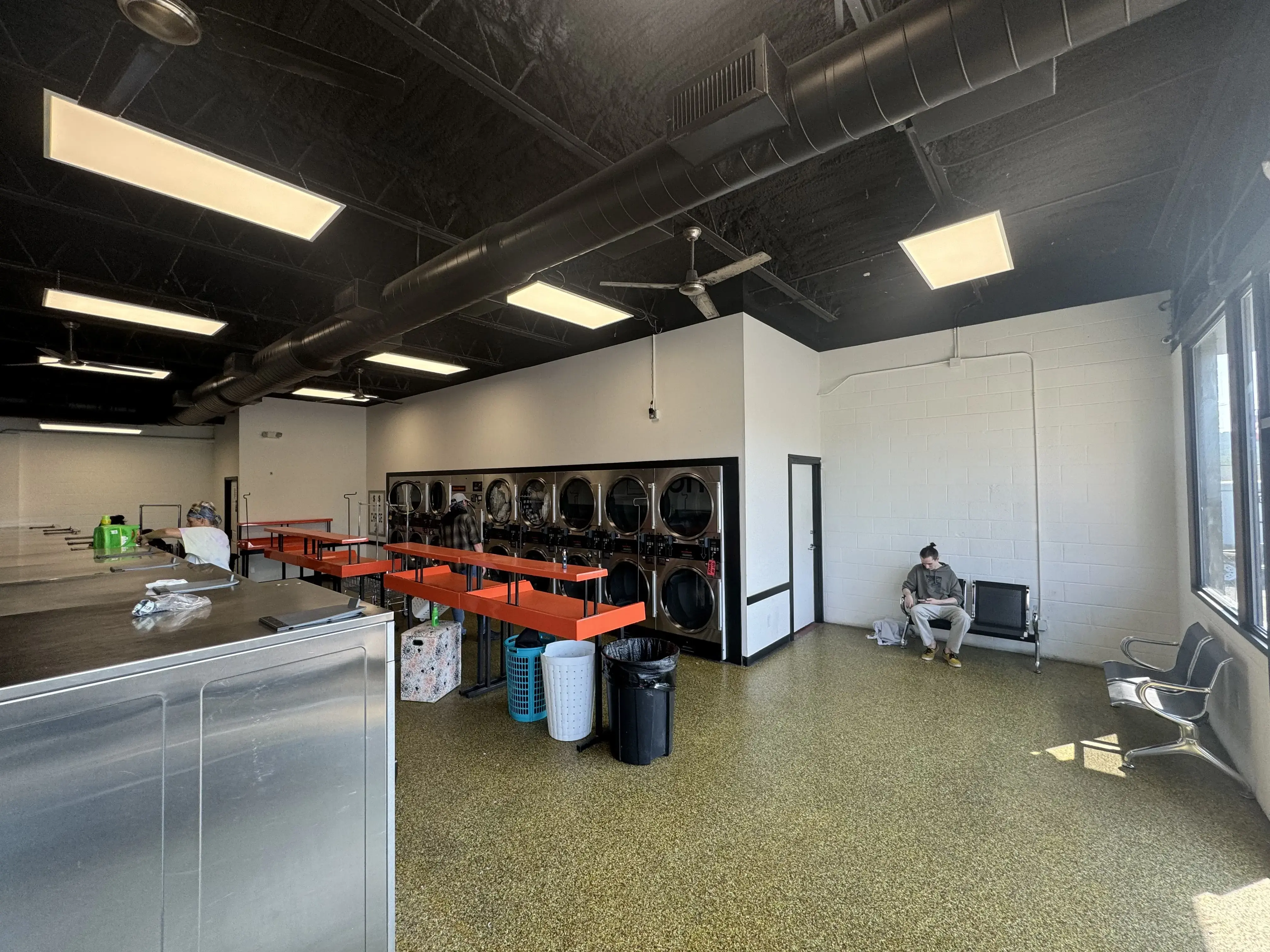 The Laundry Station - Broad St. thumbnail 19