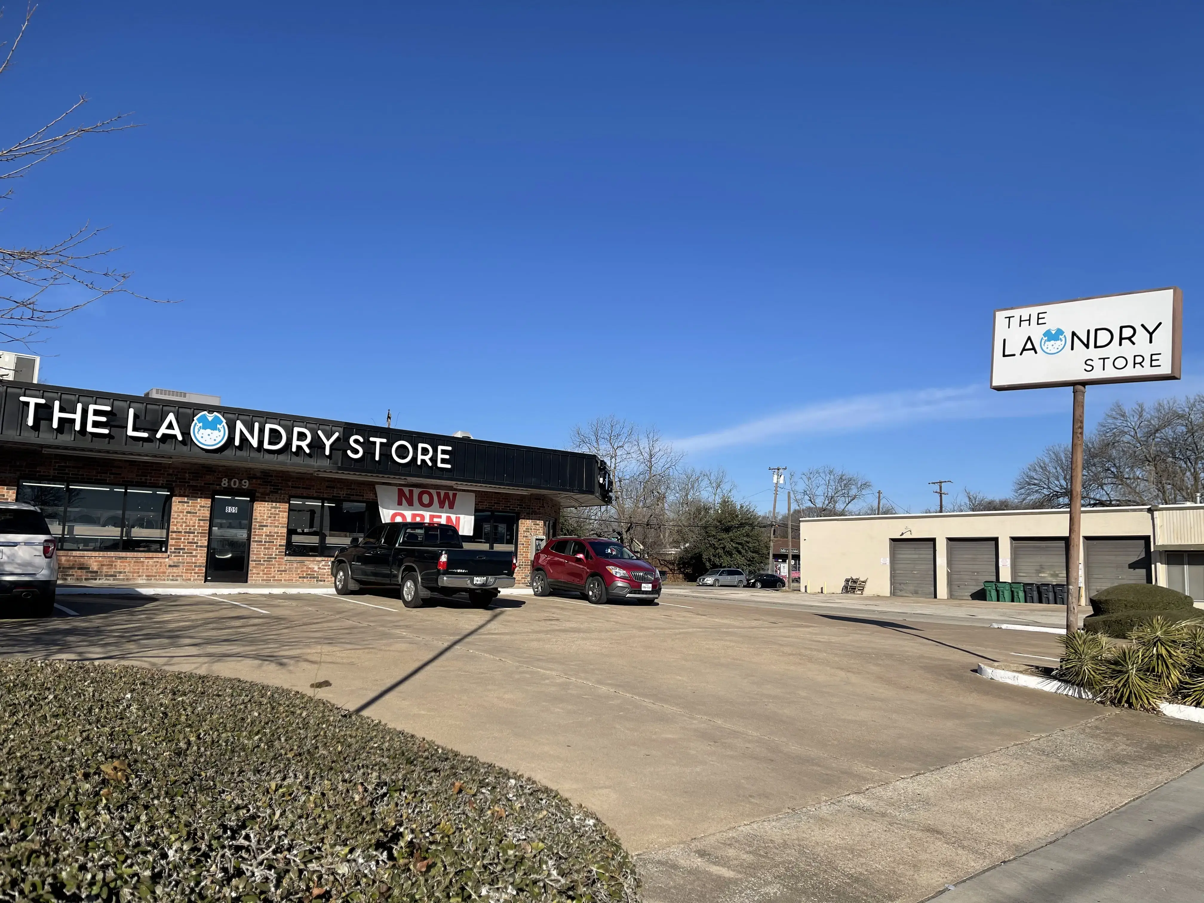 The Laundry Store thumbnail 3