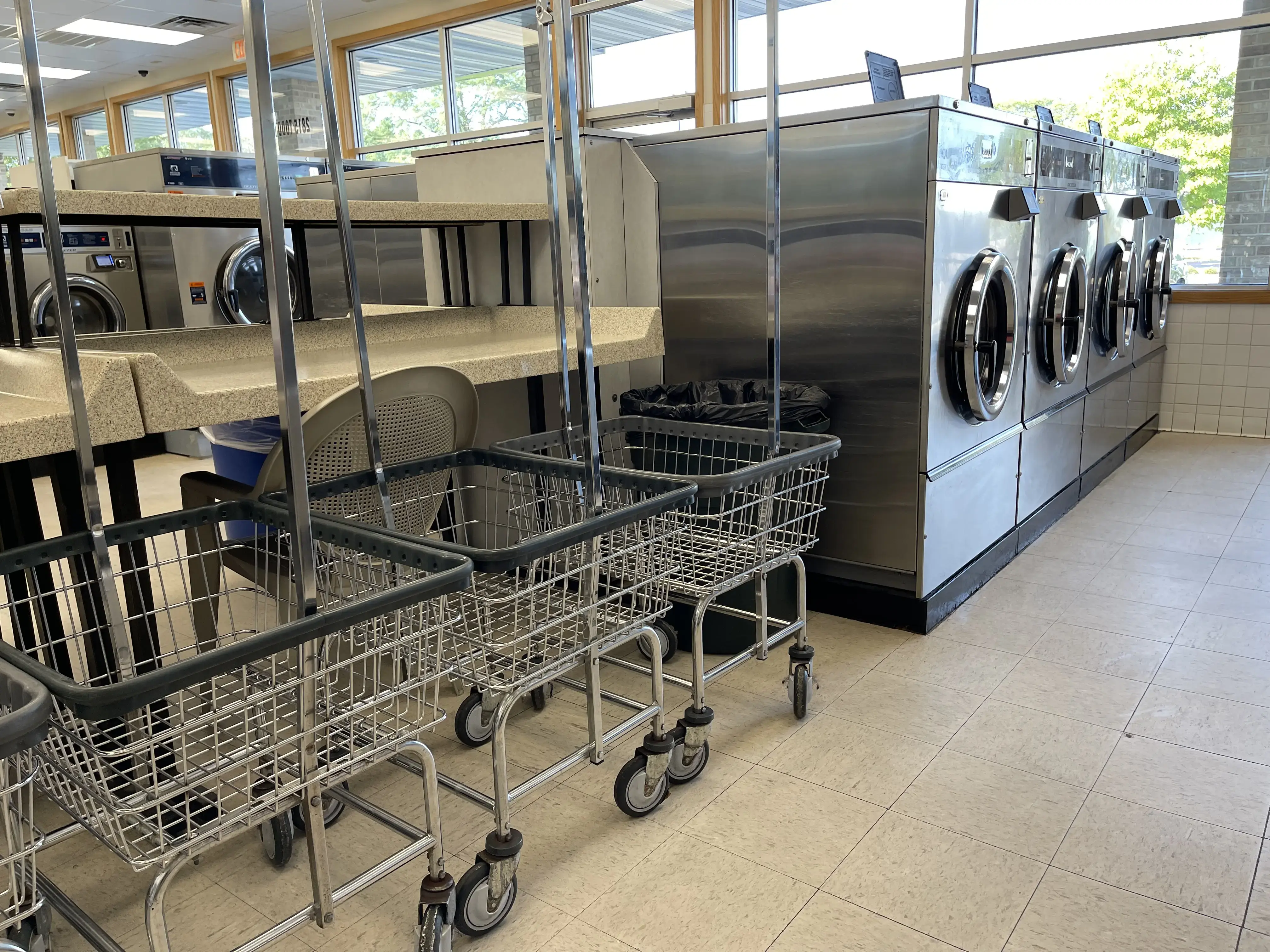 The Little Big Load Laundromat thumbnail 8