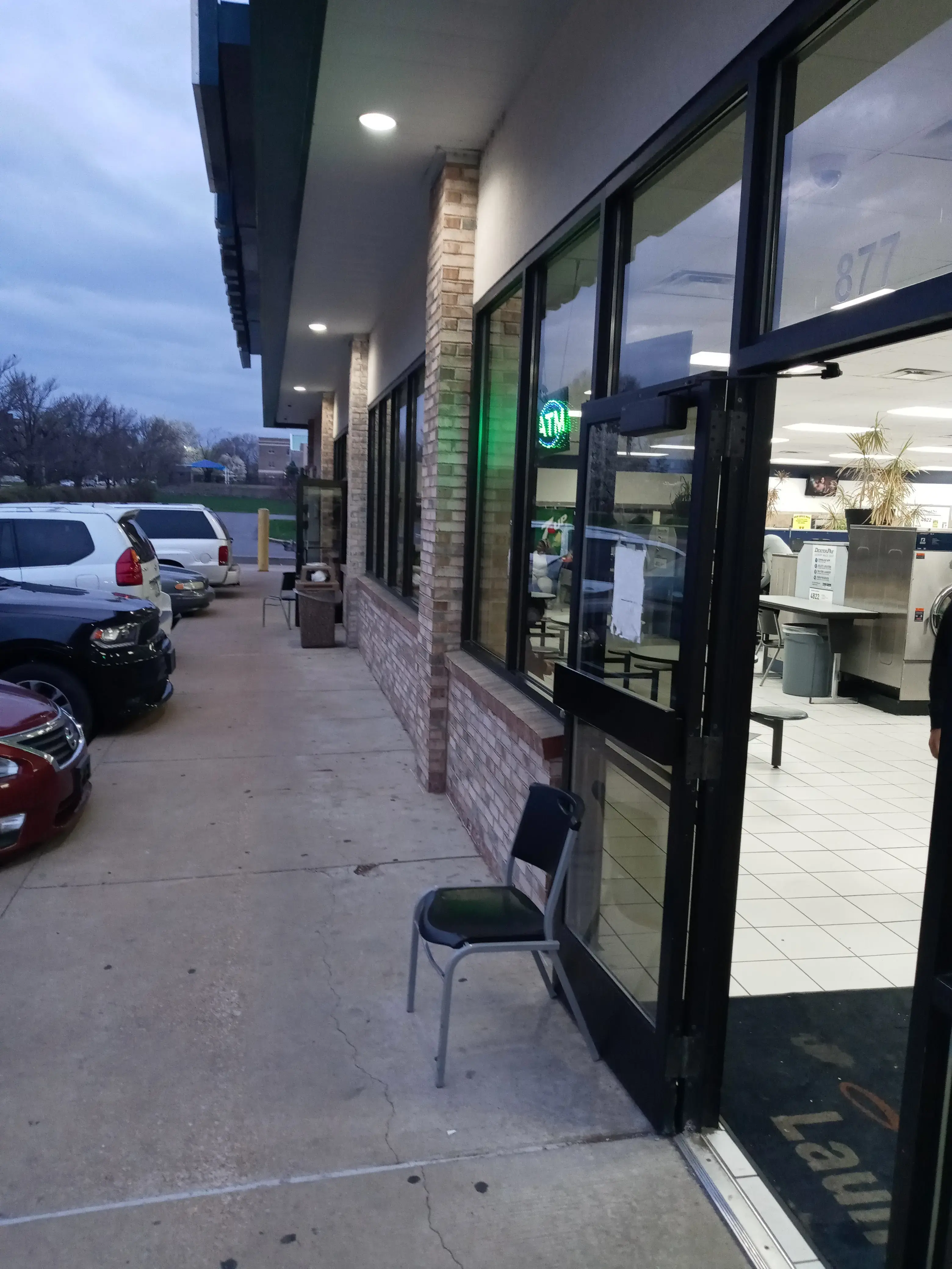 The Loop Laundry - Image 14