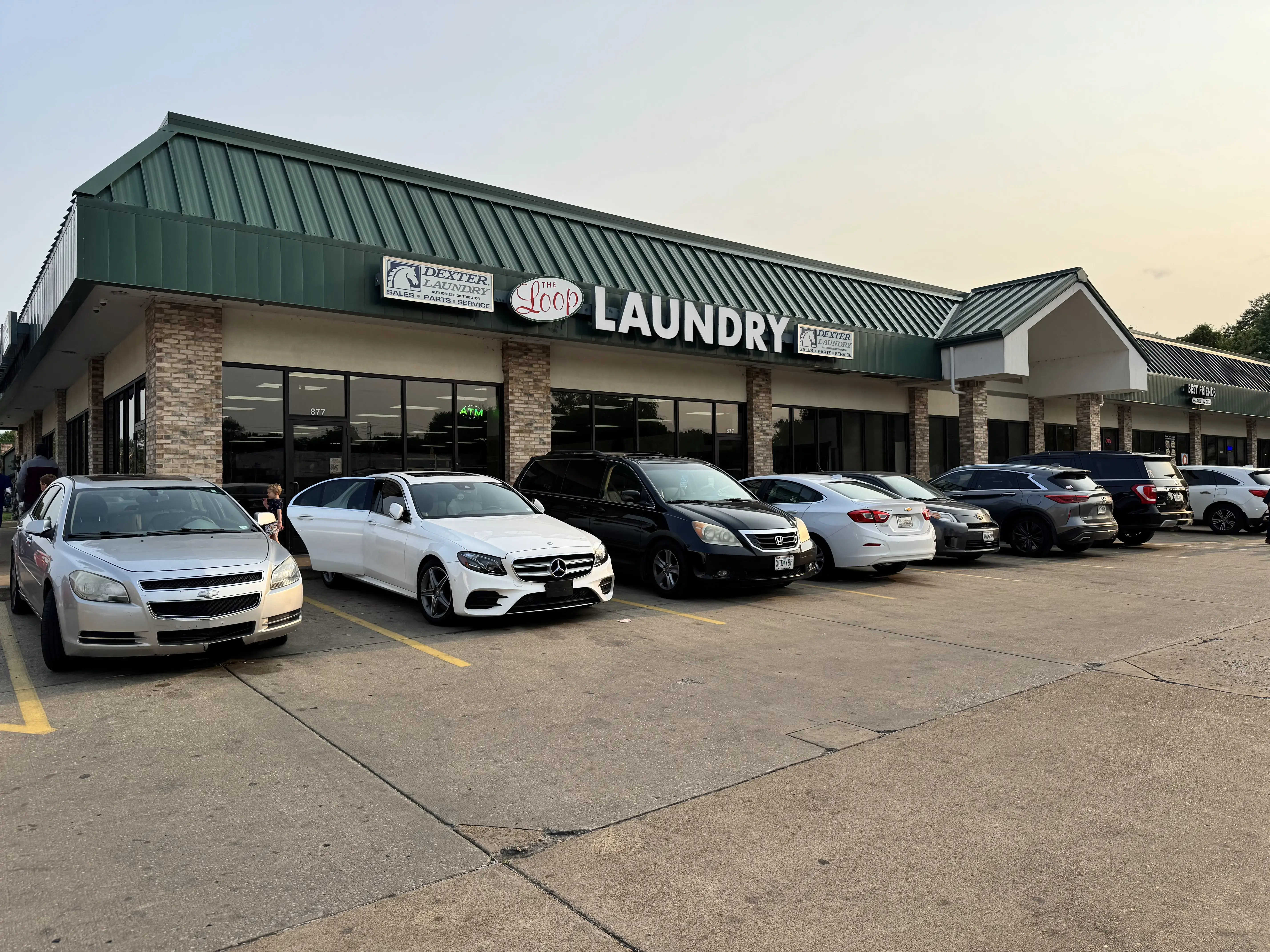 The Loop Laundry thumbnail 5