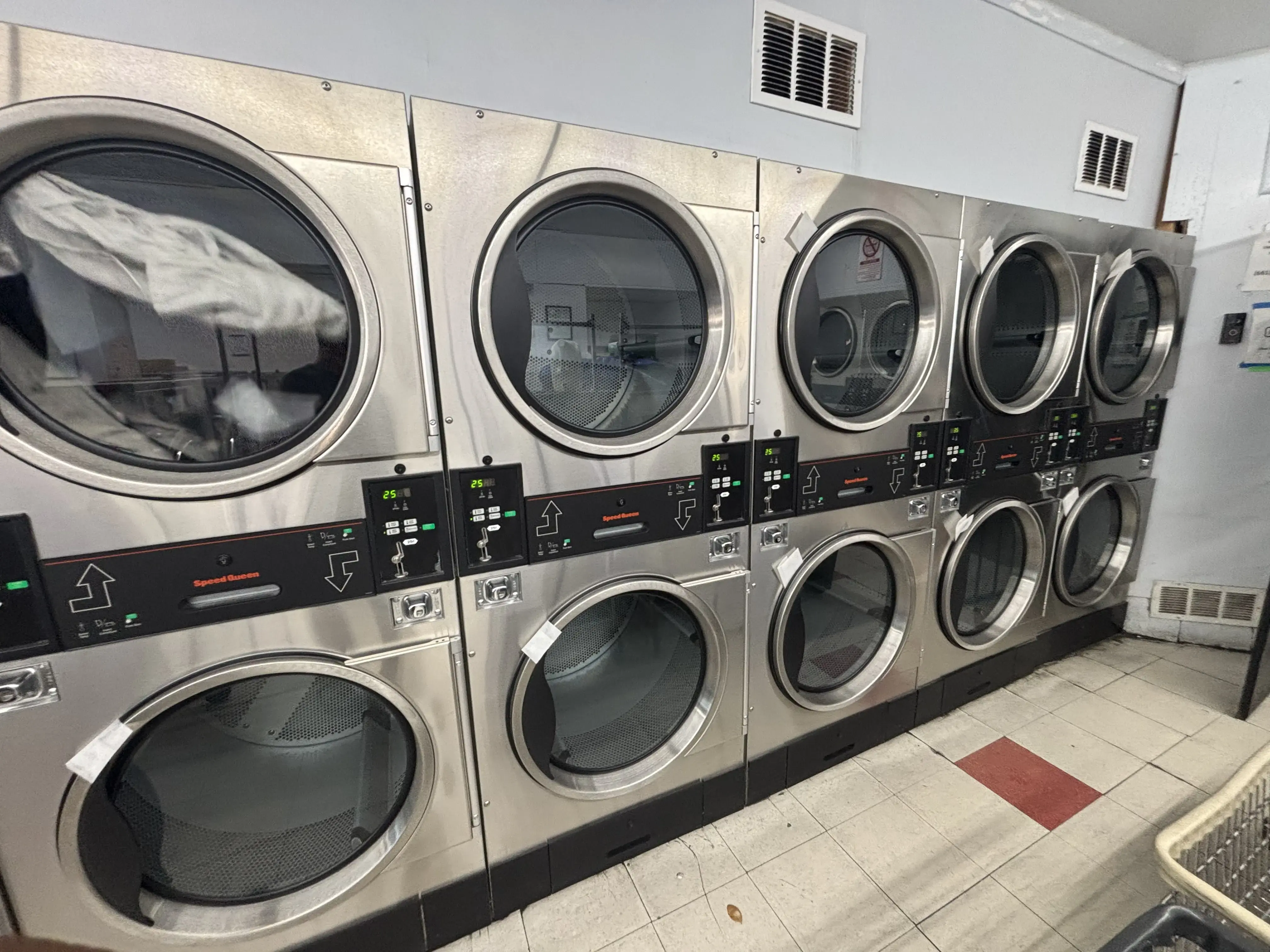 The Lost Sock Laundromat - Image 17
