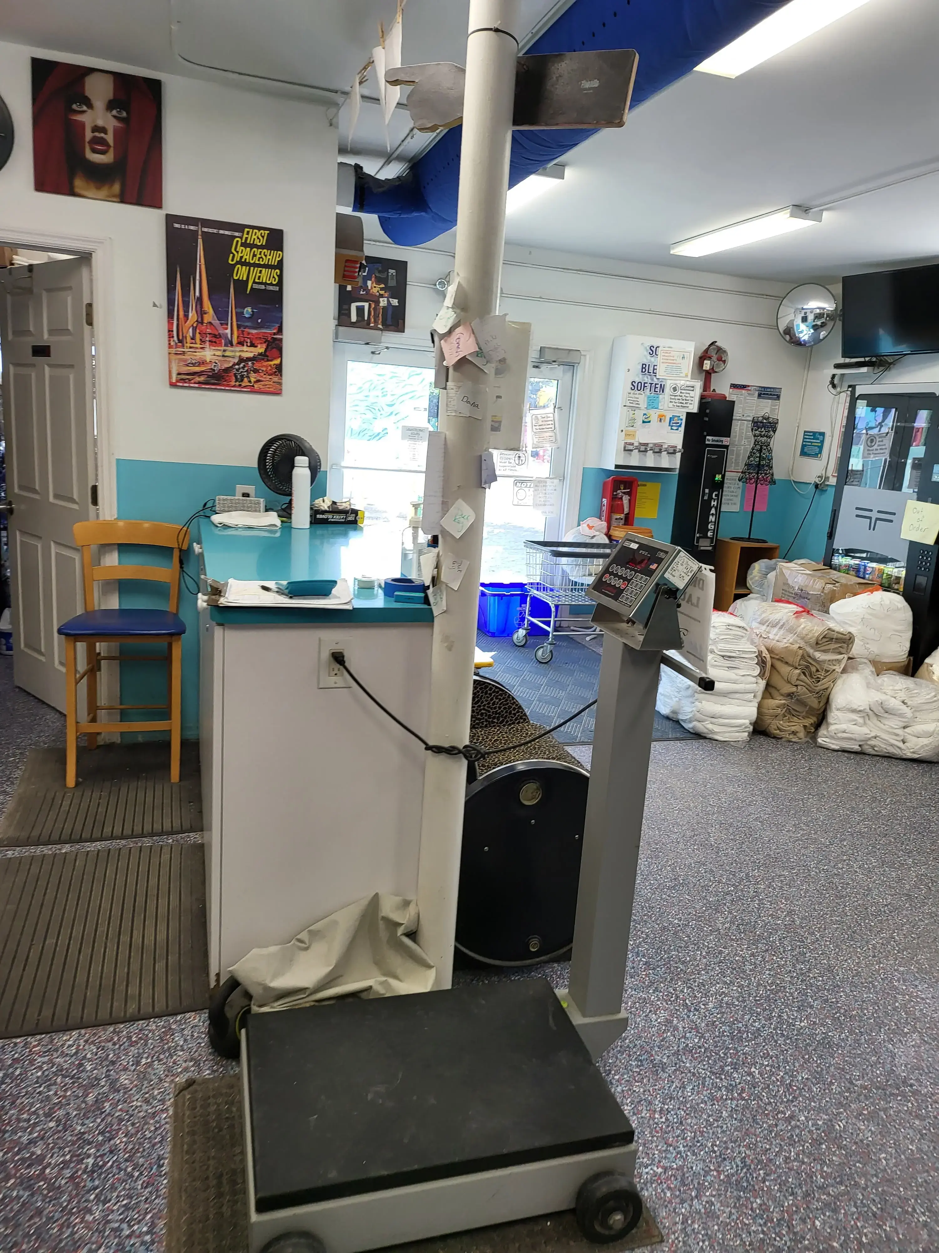 The Marathon Laundromat thumbnail 8
