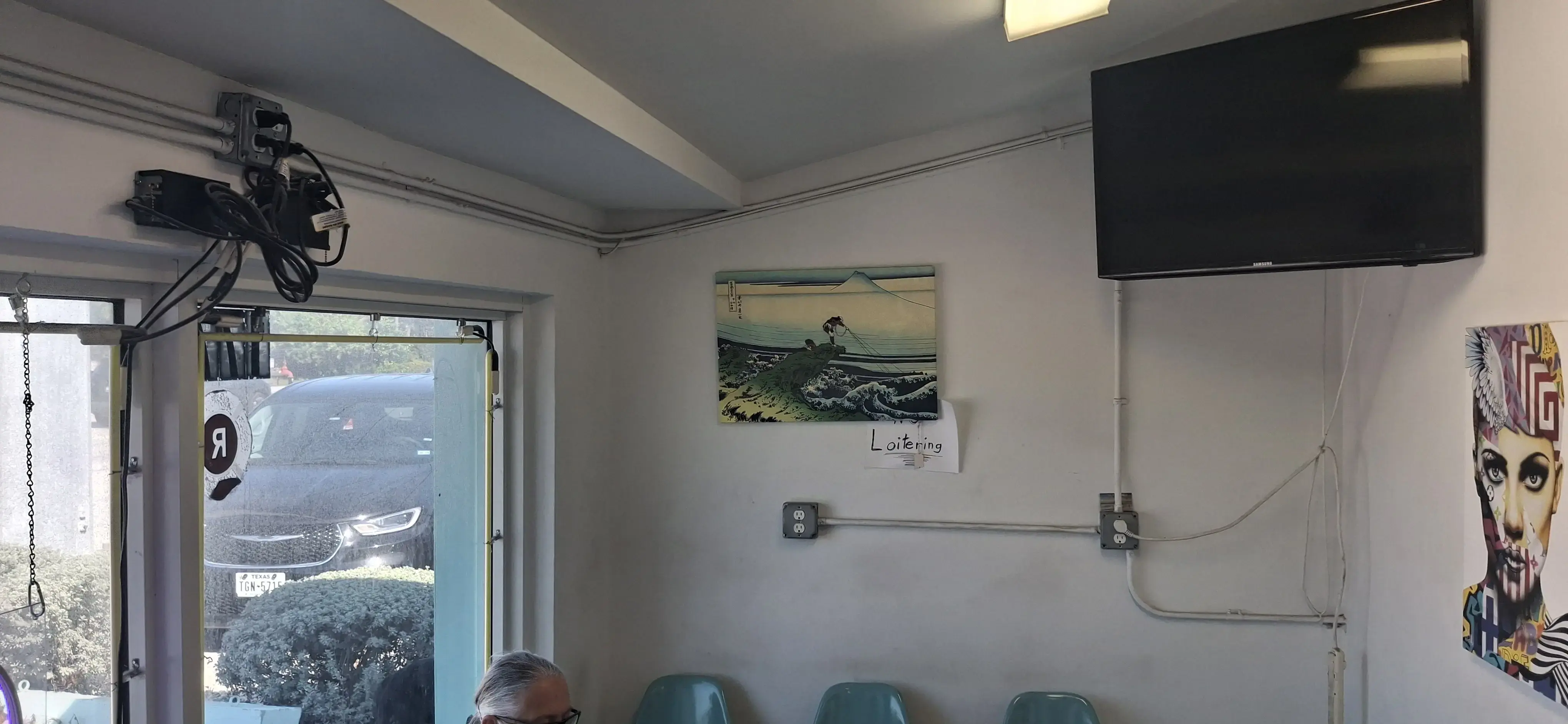 The Marathon Laundromat - Image 20