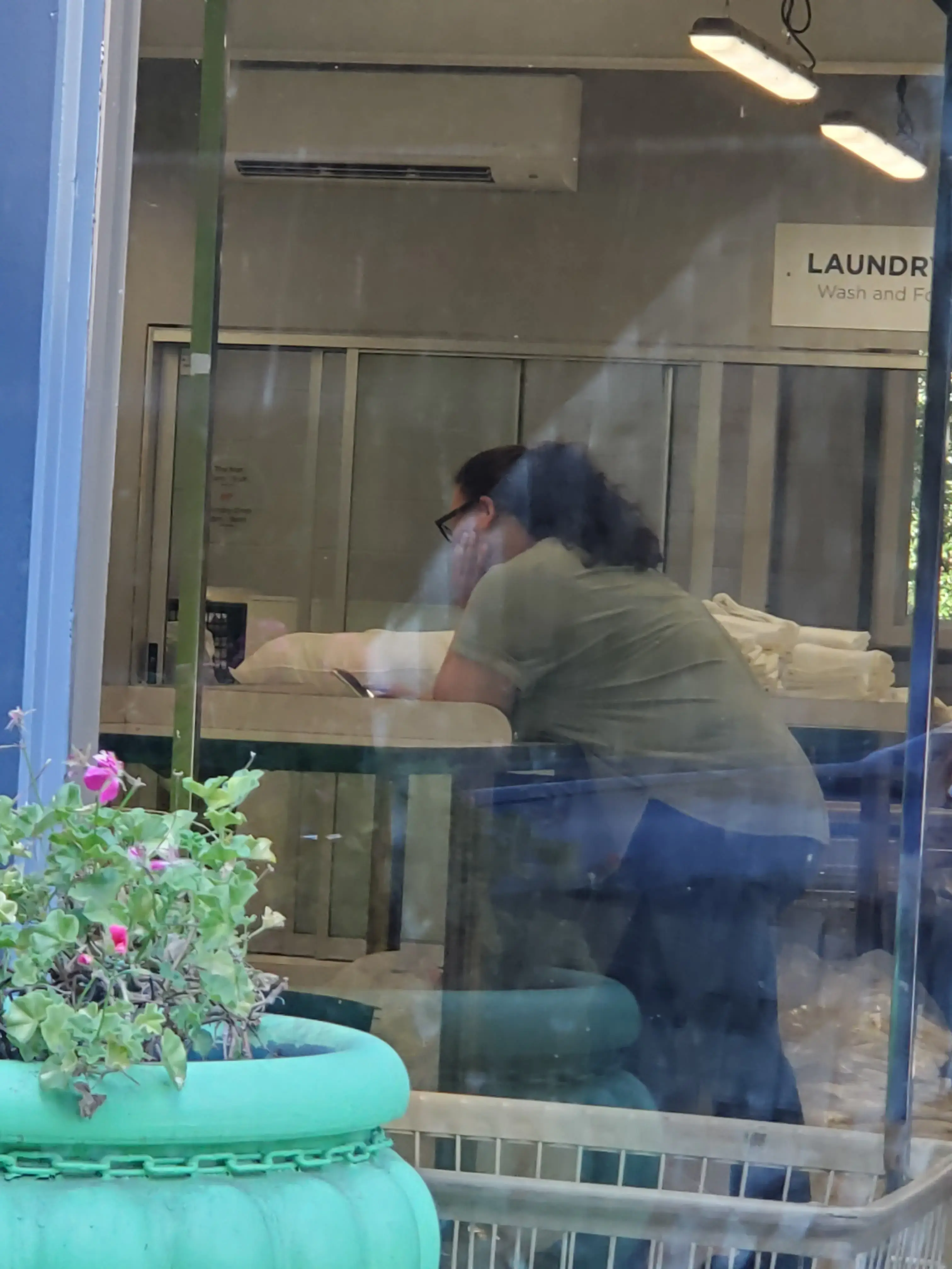 The Mat - Boulder Creek Laundry thumbnail 9