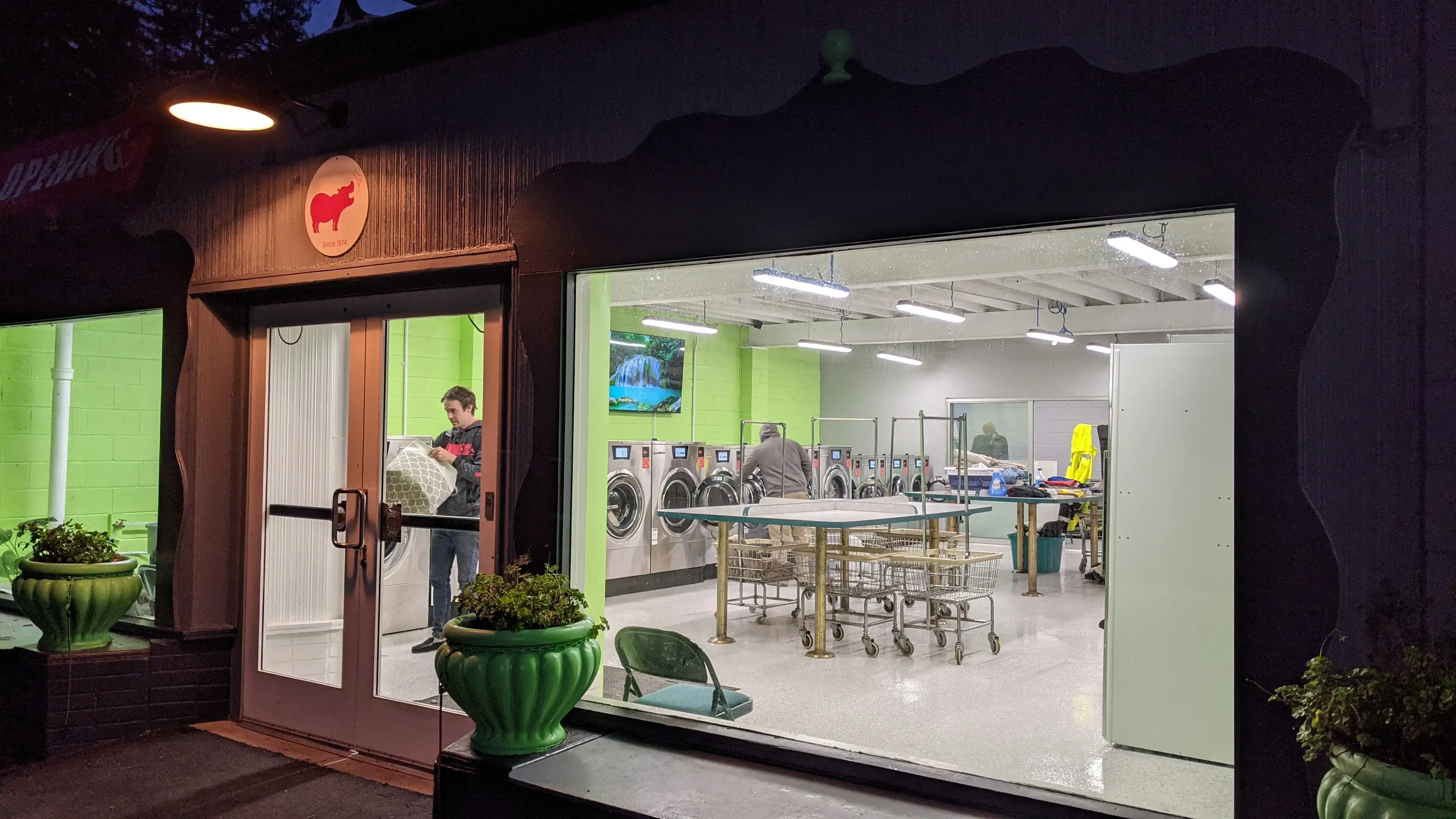 The Mat - Boulder Creek Laundry thumbnail 3