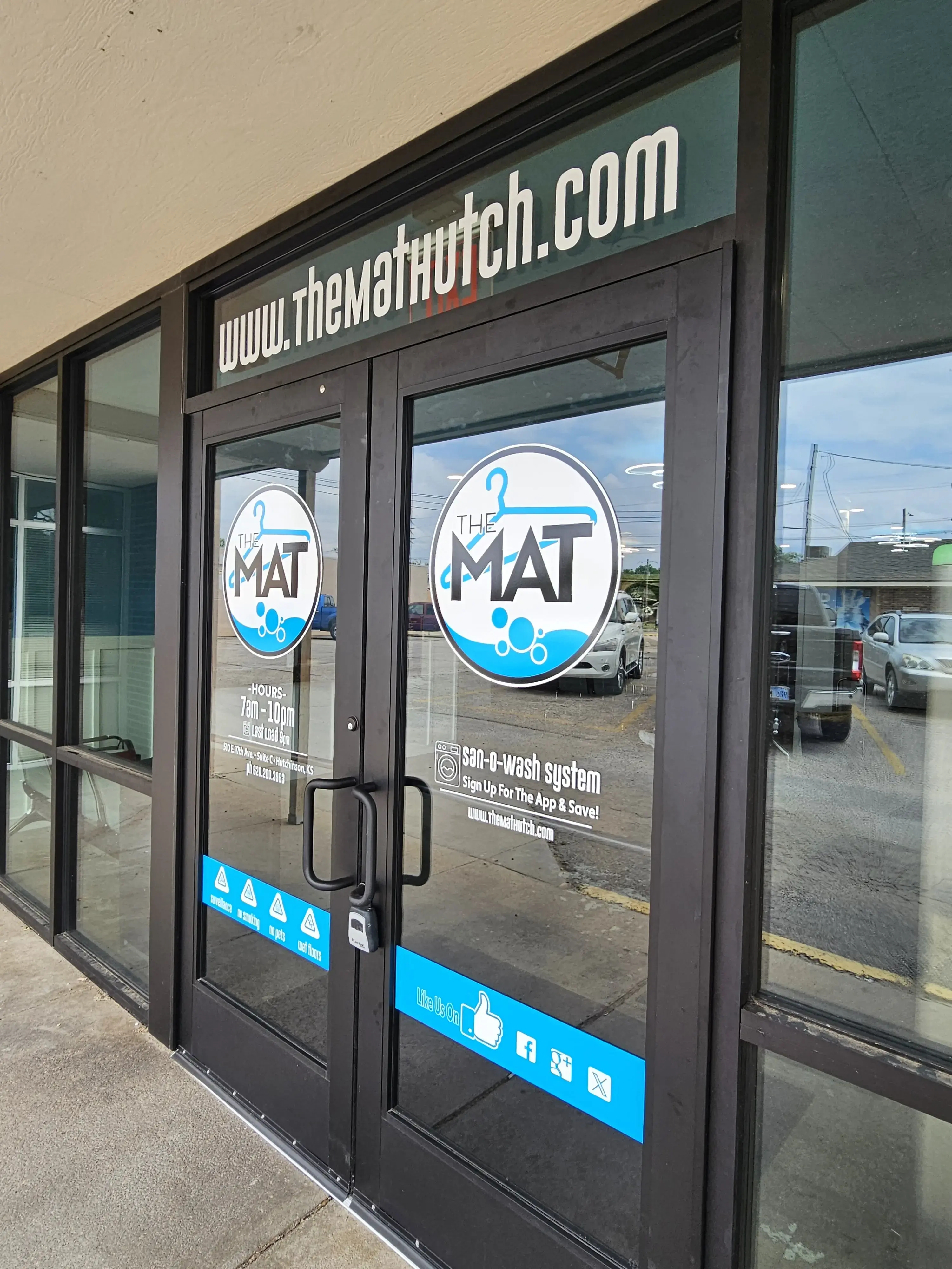 The Mat - Laundromat Hutchinson, Ks - Image 7