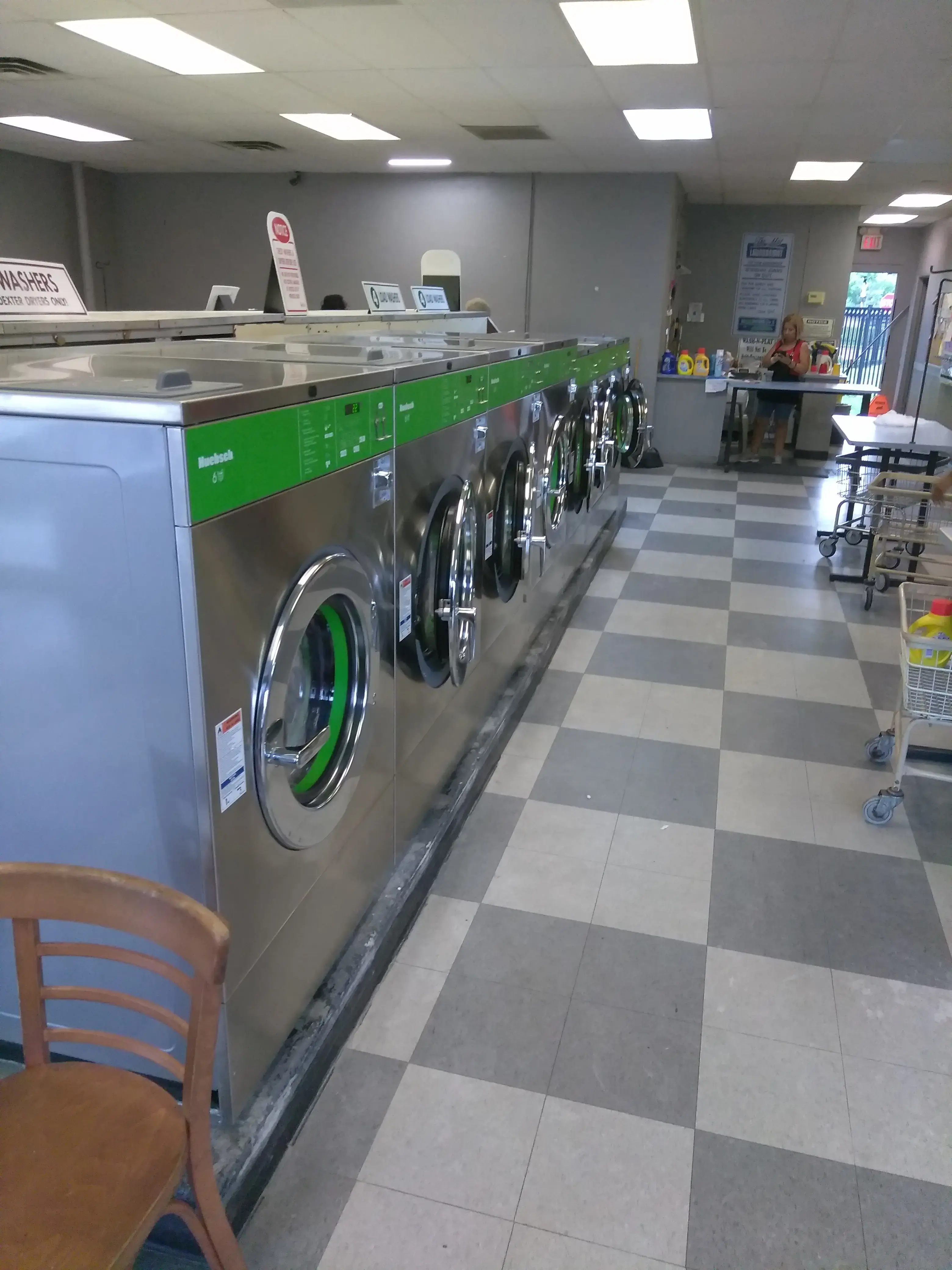 The Mat Laundromat Free Dry Center and Commercial Laundry - Image 18