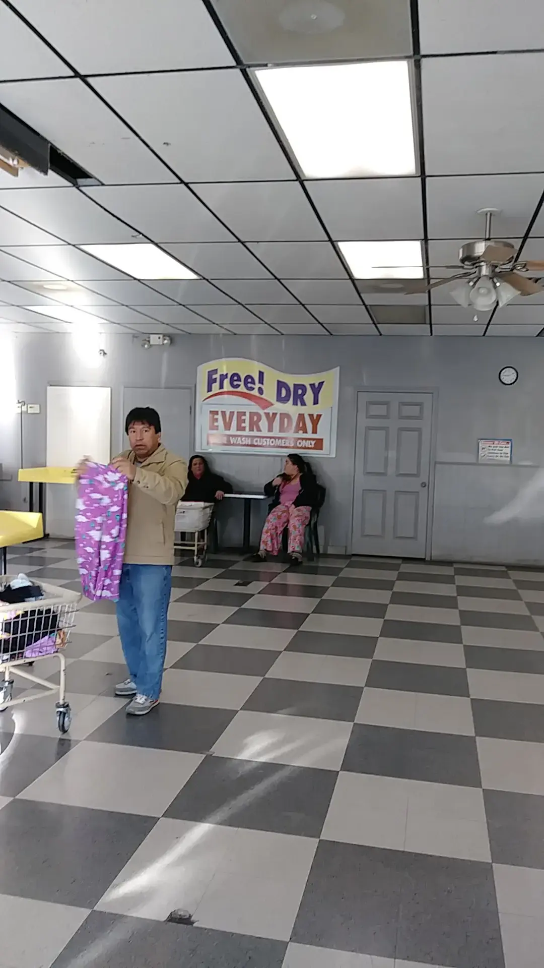 The Mat Laundromat Free Dry Center and Commercial Laundry thumbnail 12