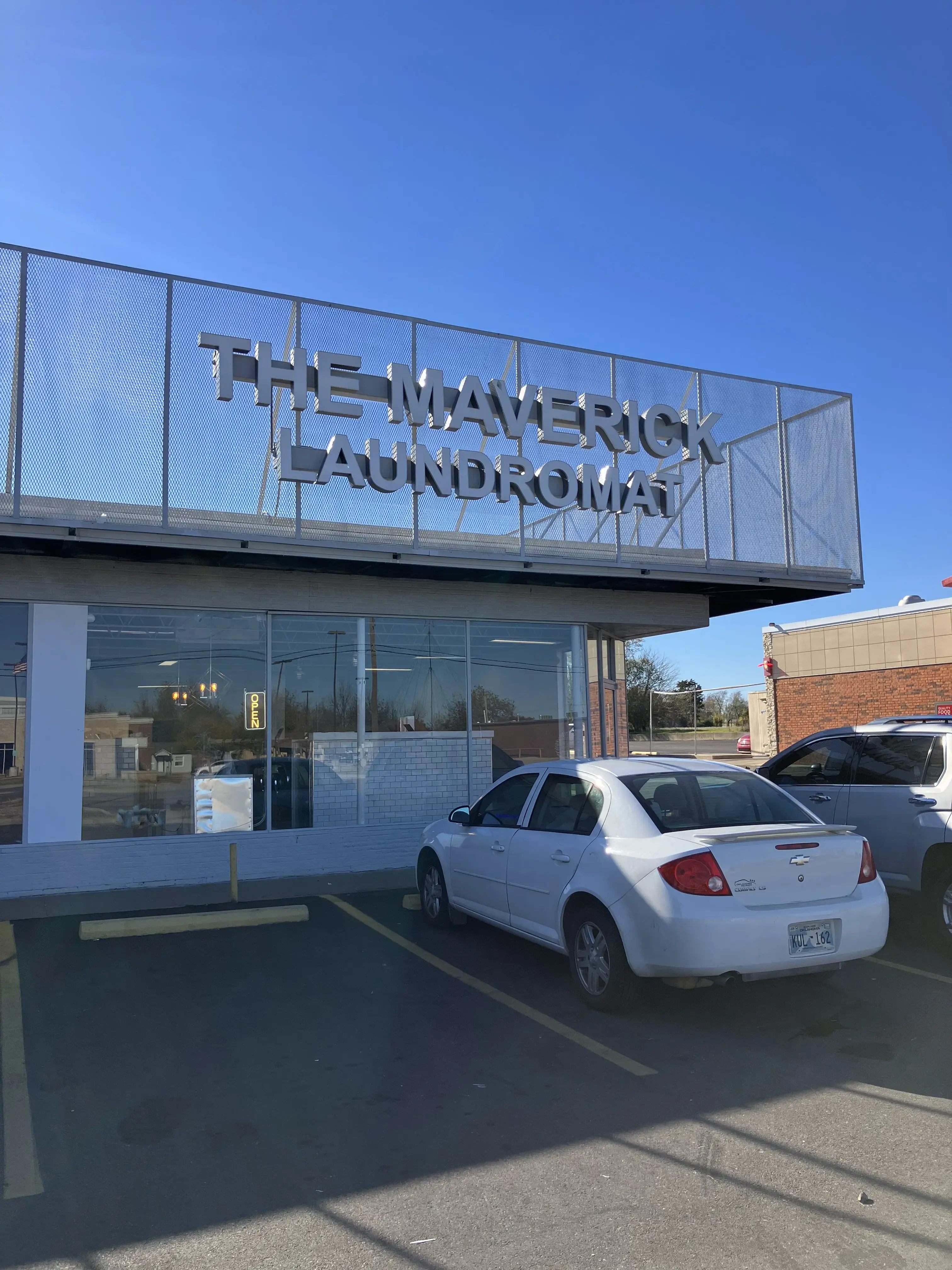 The Maverick Laundromat - Image 4