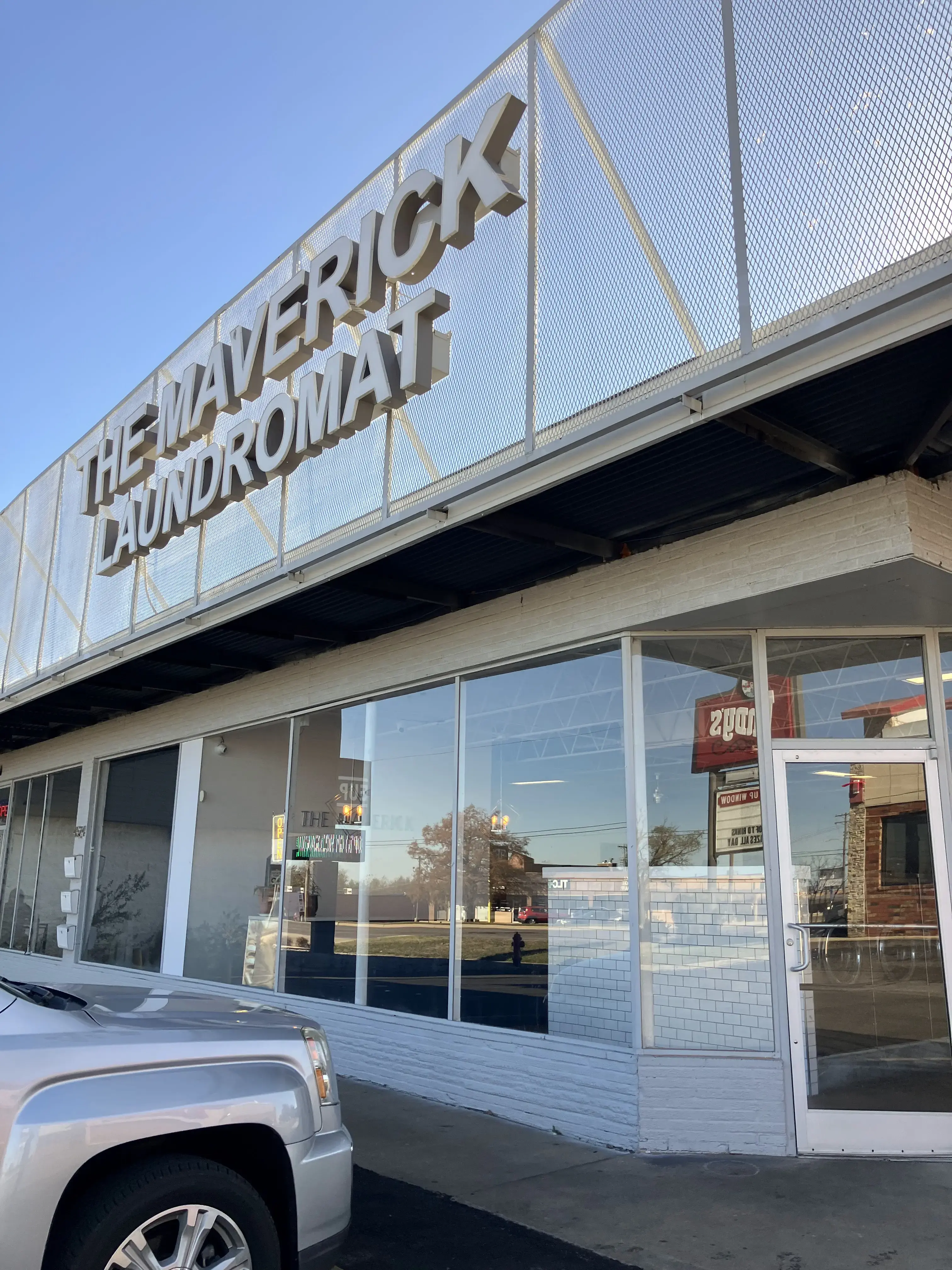 The Maverick Laundromat - Image 7