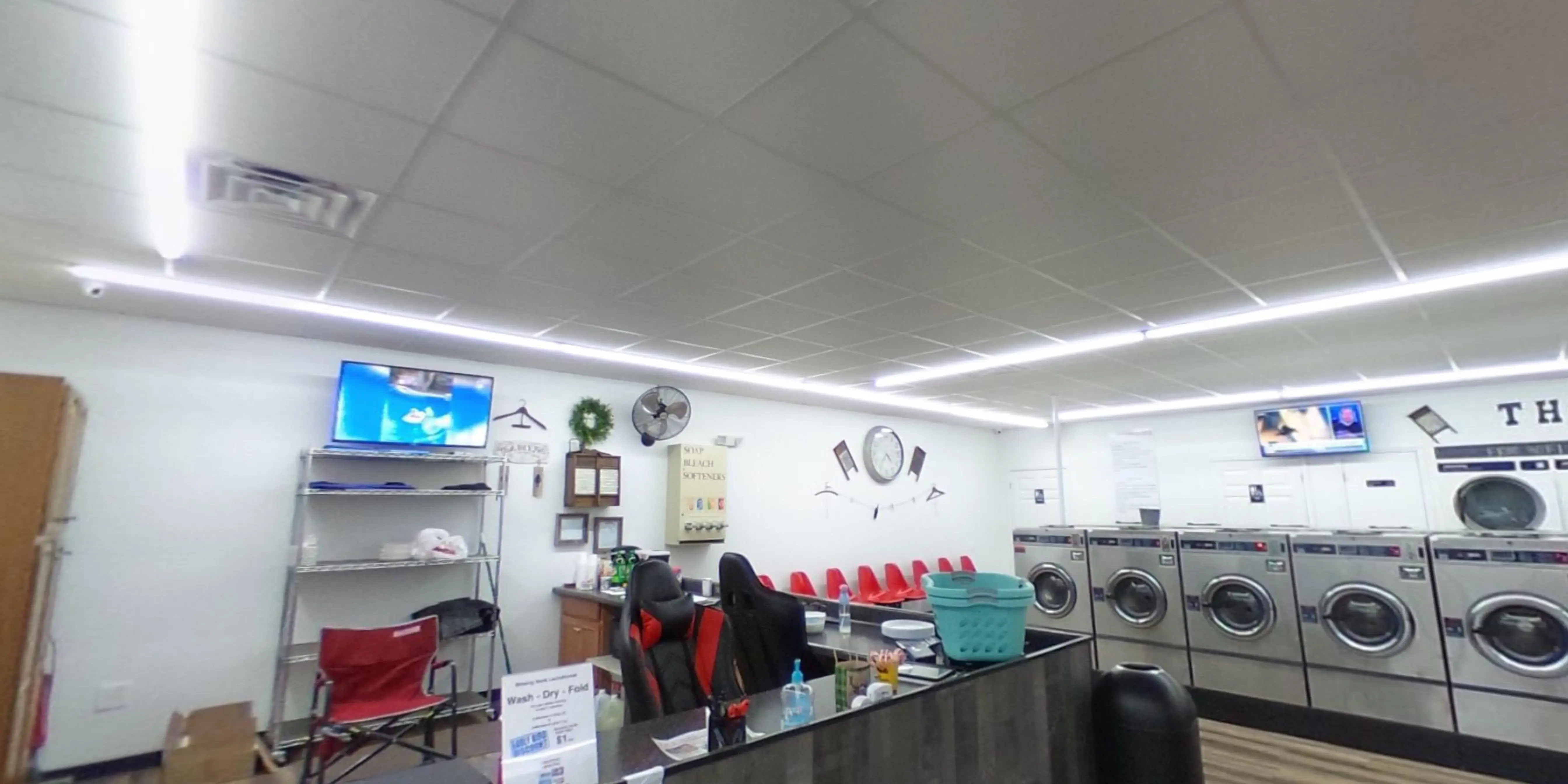 The Missing Sock Laundromat thumbnail 16