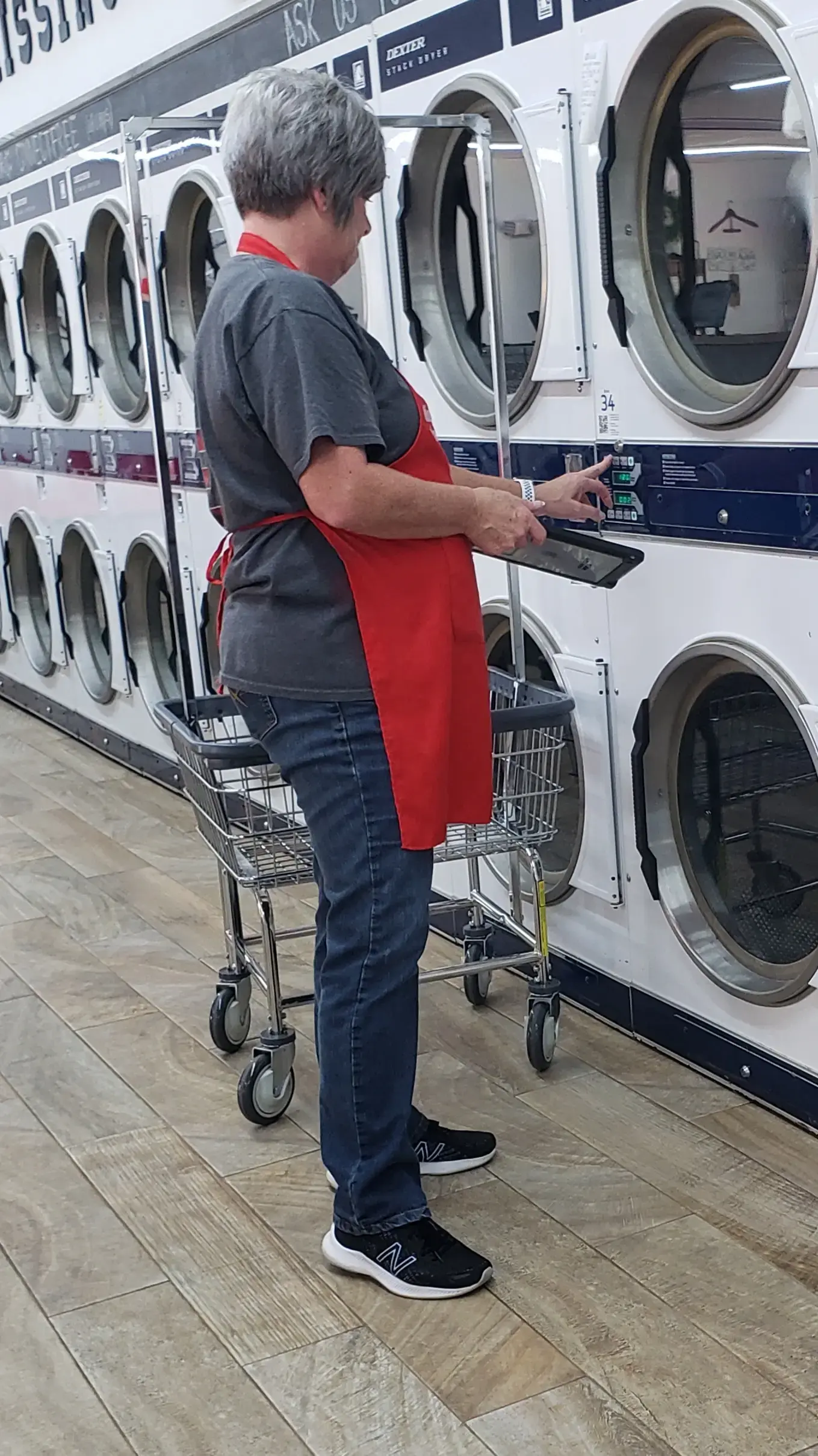 The Missing Sock Laundromat thumbnail 4