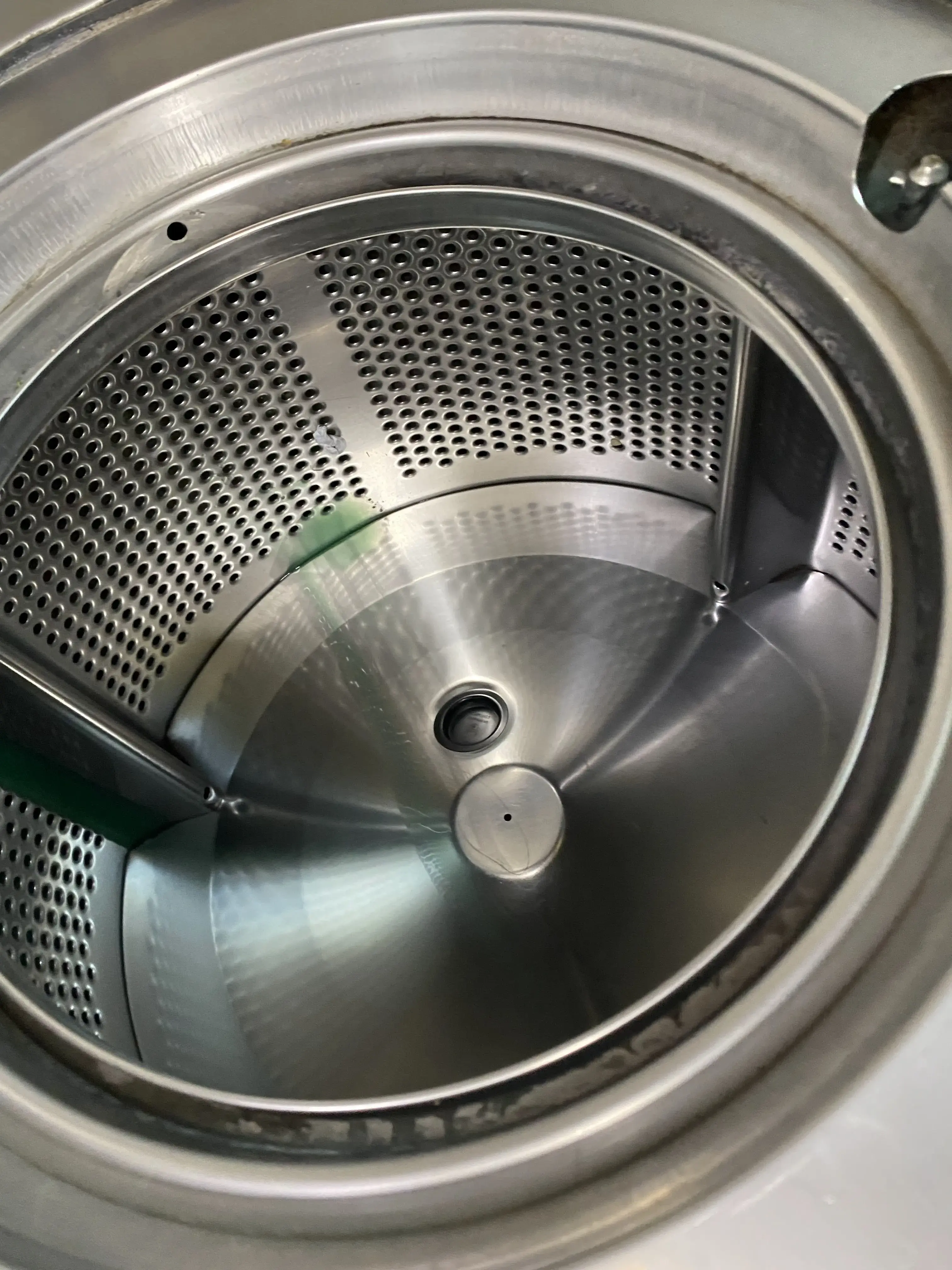 The Missing Sock Laundry Wash & Fold Service - Image 13