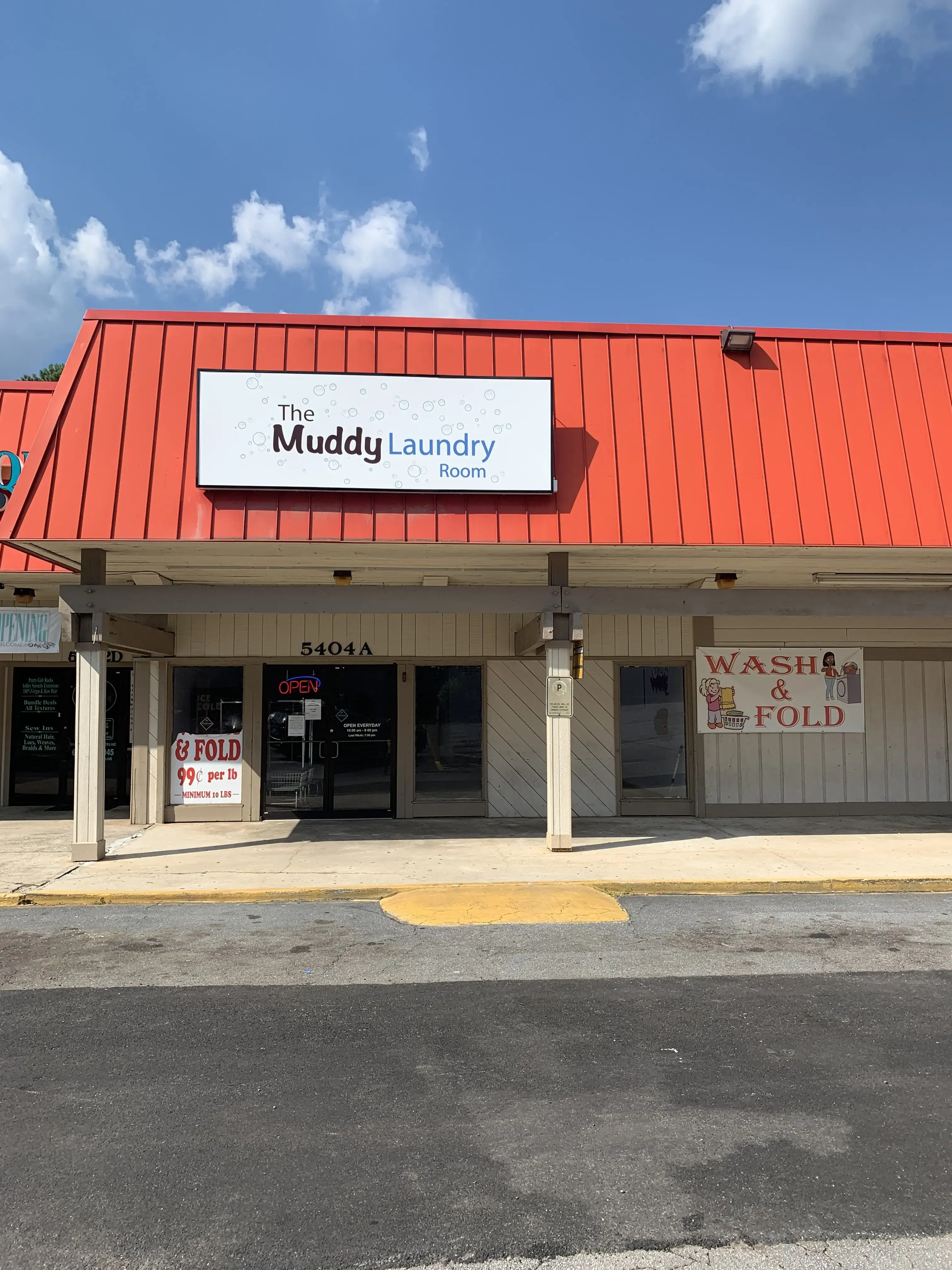 The Muddy Laundry Room thumbnail 17