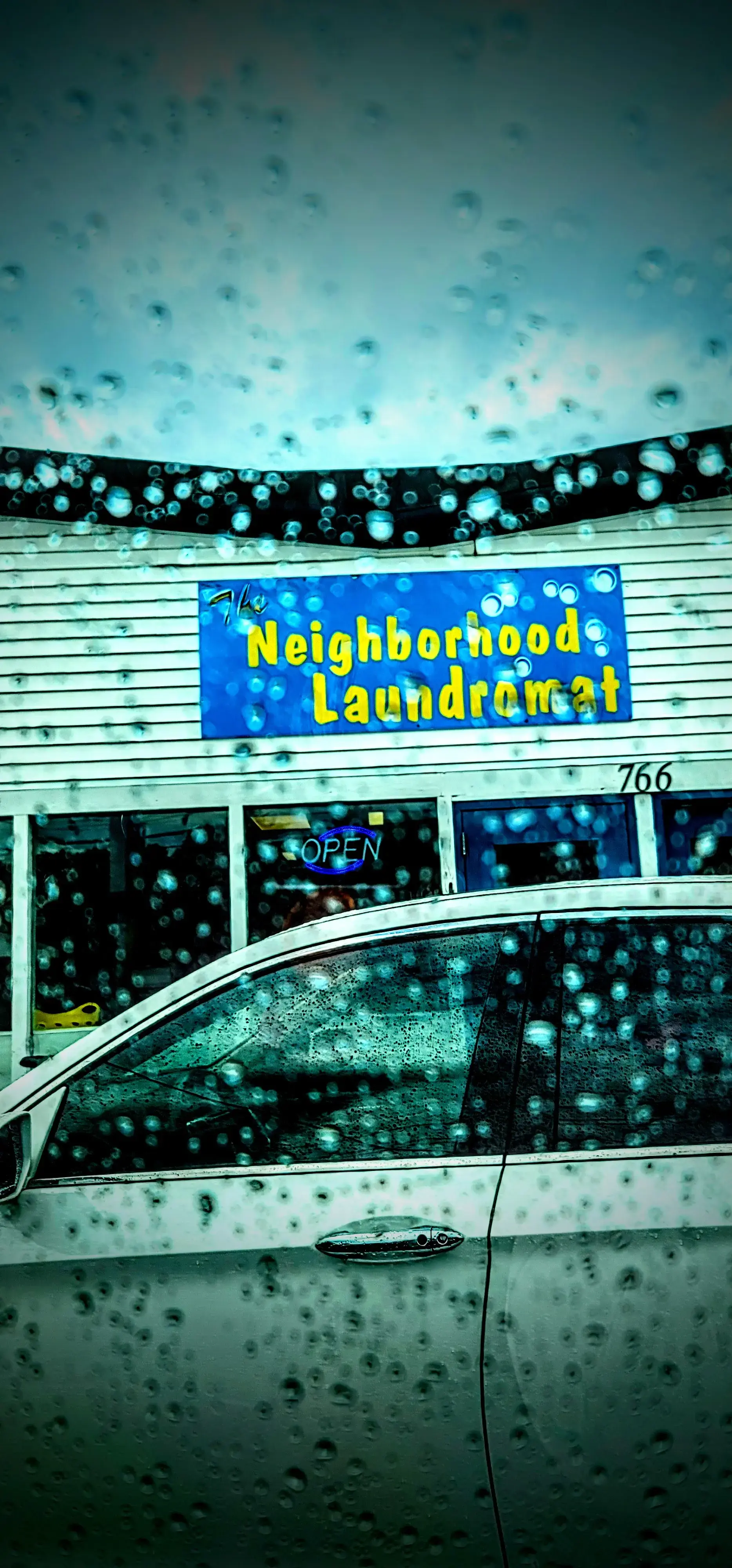The Neighborhood Laundromat - Image 4