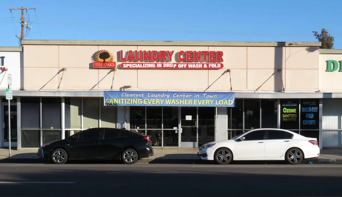 The Oaks Laundry Center thumbnail 2