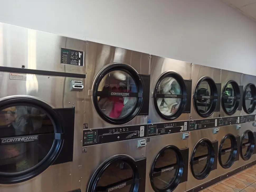The Oaks Laundry Center - Image 7