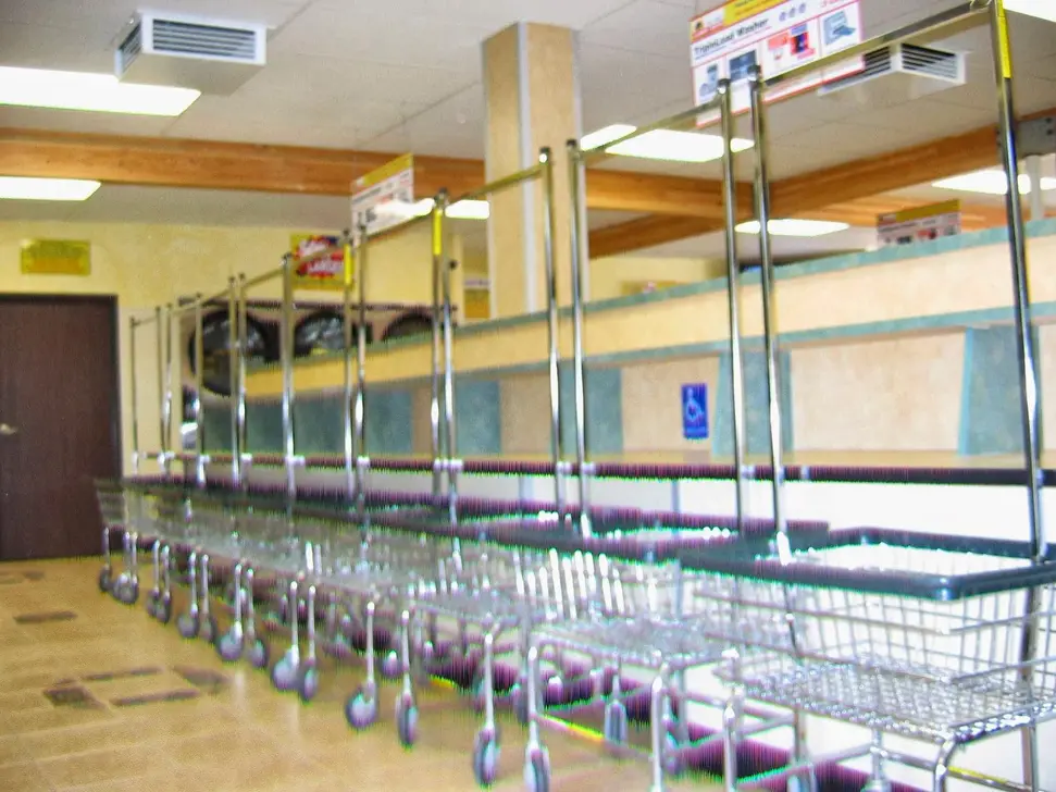 The Oaks Laundry Center thumbnail 5