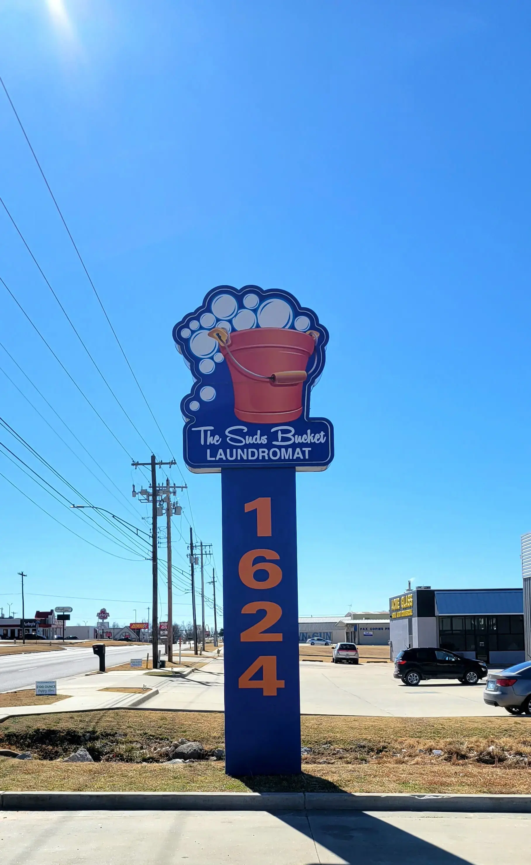 The Suds Bucket on Harrison Street thumbnail 4
