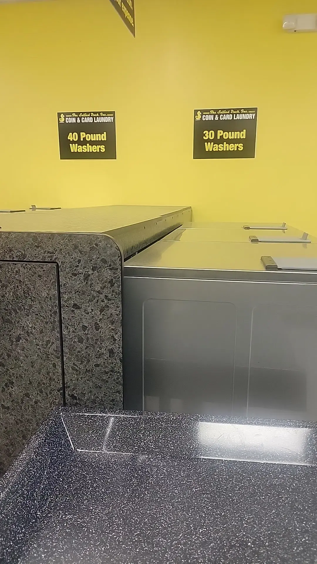 The Sullied Duck COIN & CARD LAUNDRY - Image 15