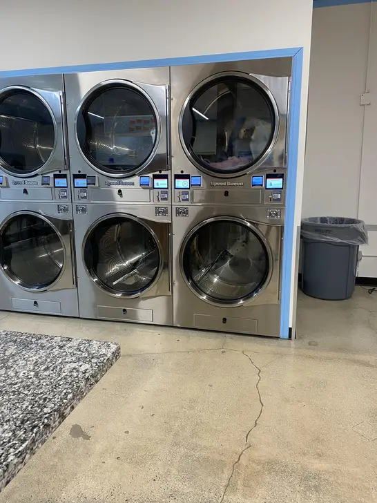 The Sunset Laundry thumbnail 5