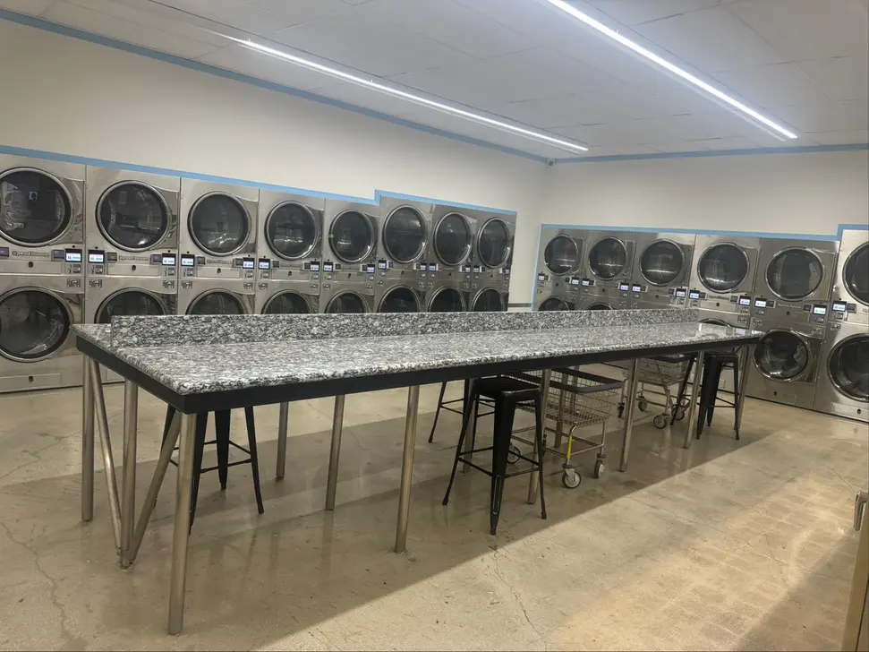 The Sunset Laundry - Image 7