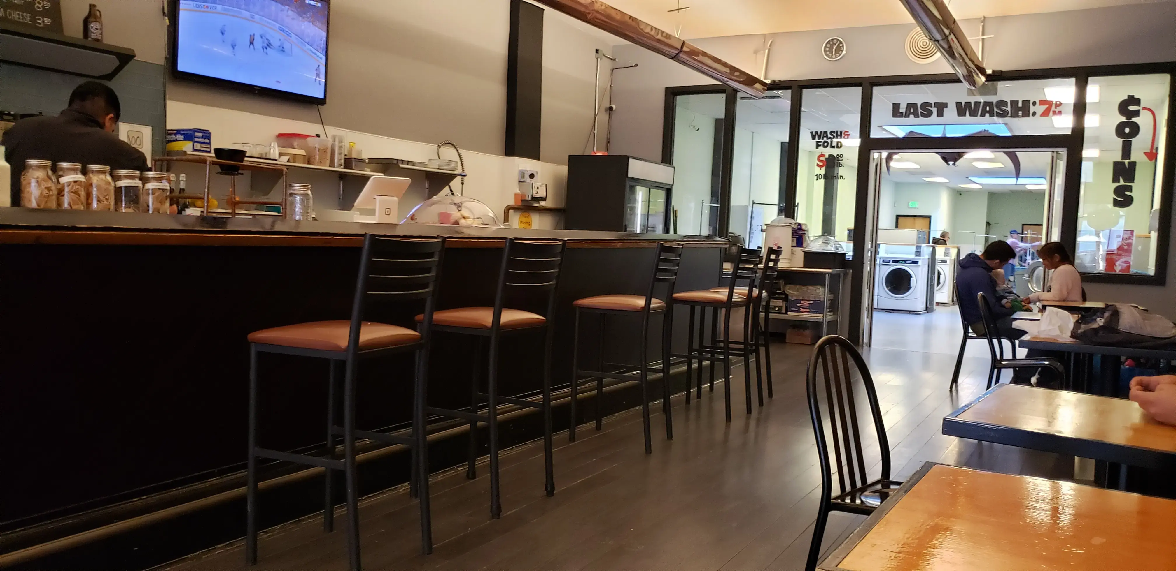 The TL Laundromat & Wash and Fold (NO CAFE) thumbnail 3