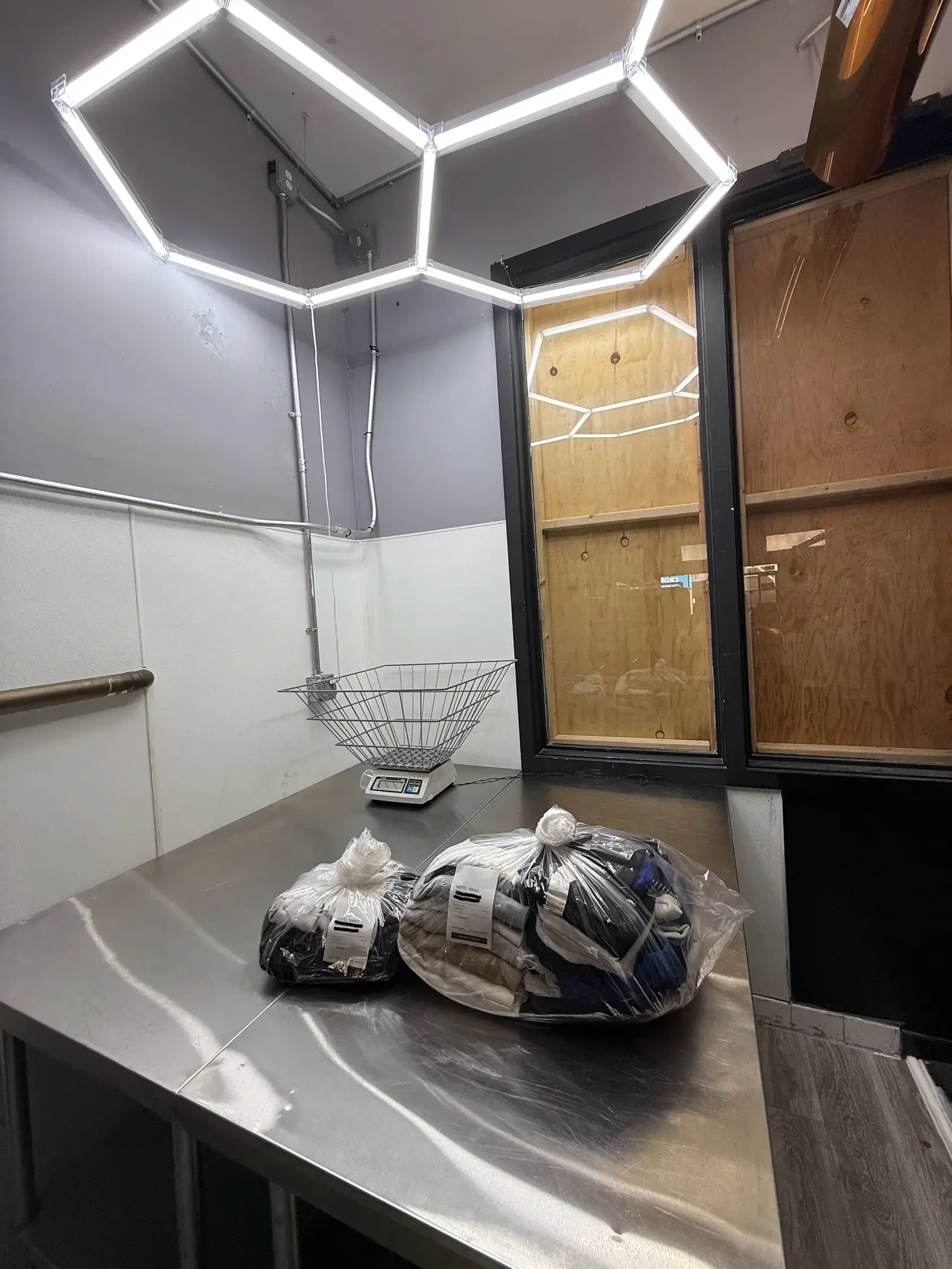 The TL Laundromat & Wash and Fold (NO CAFE) - Image 8