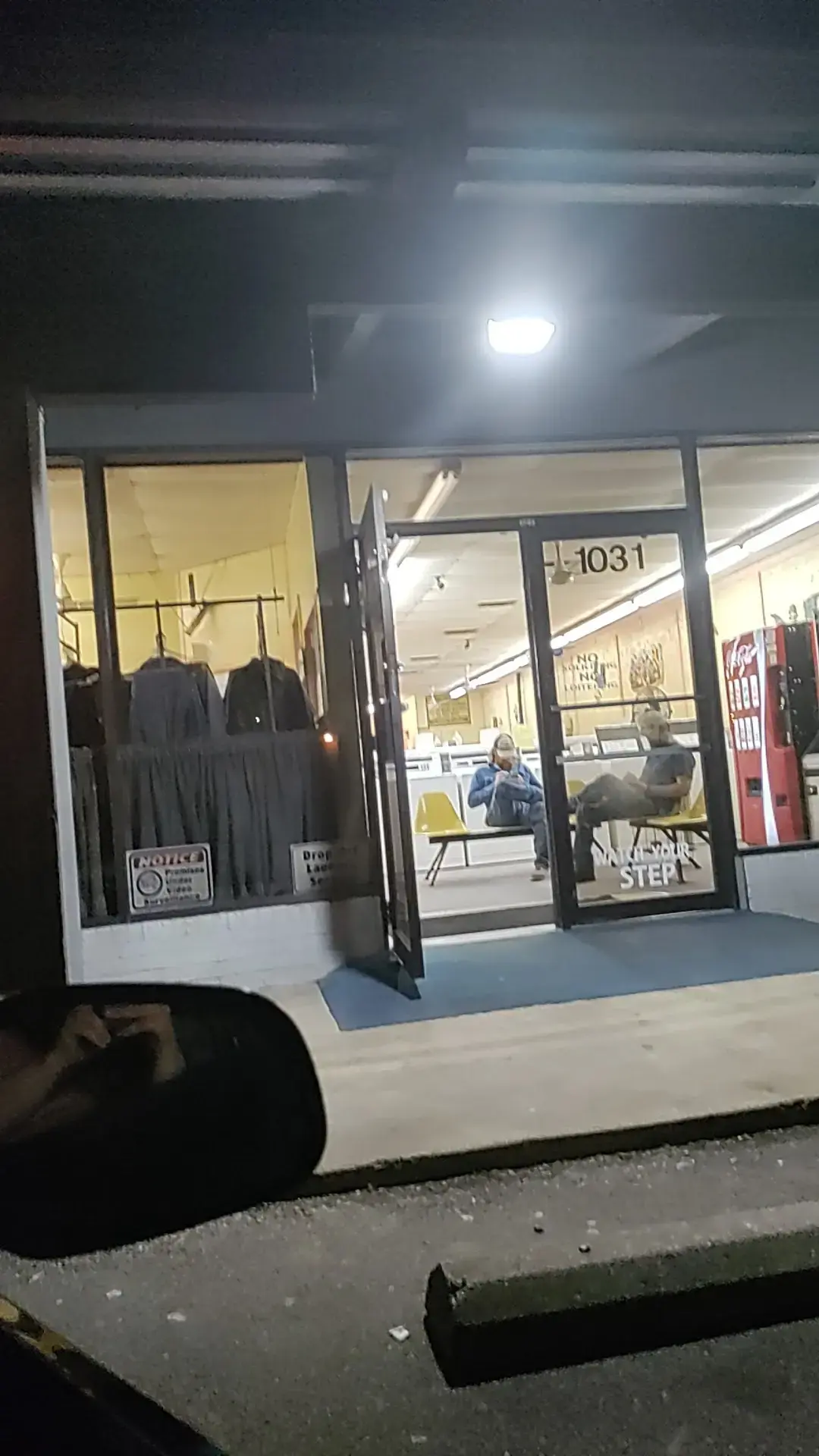 The Village Coin Laundromat - Image 12