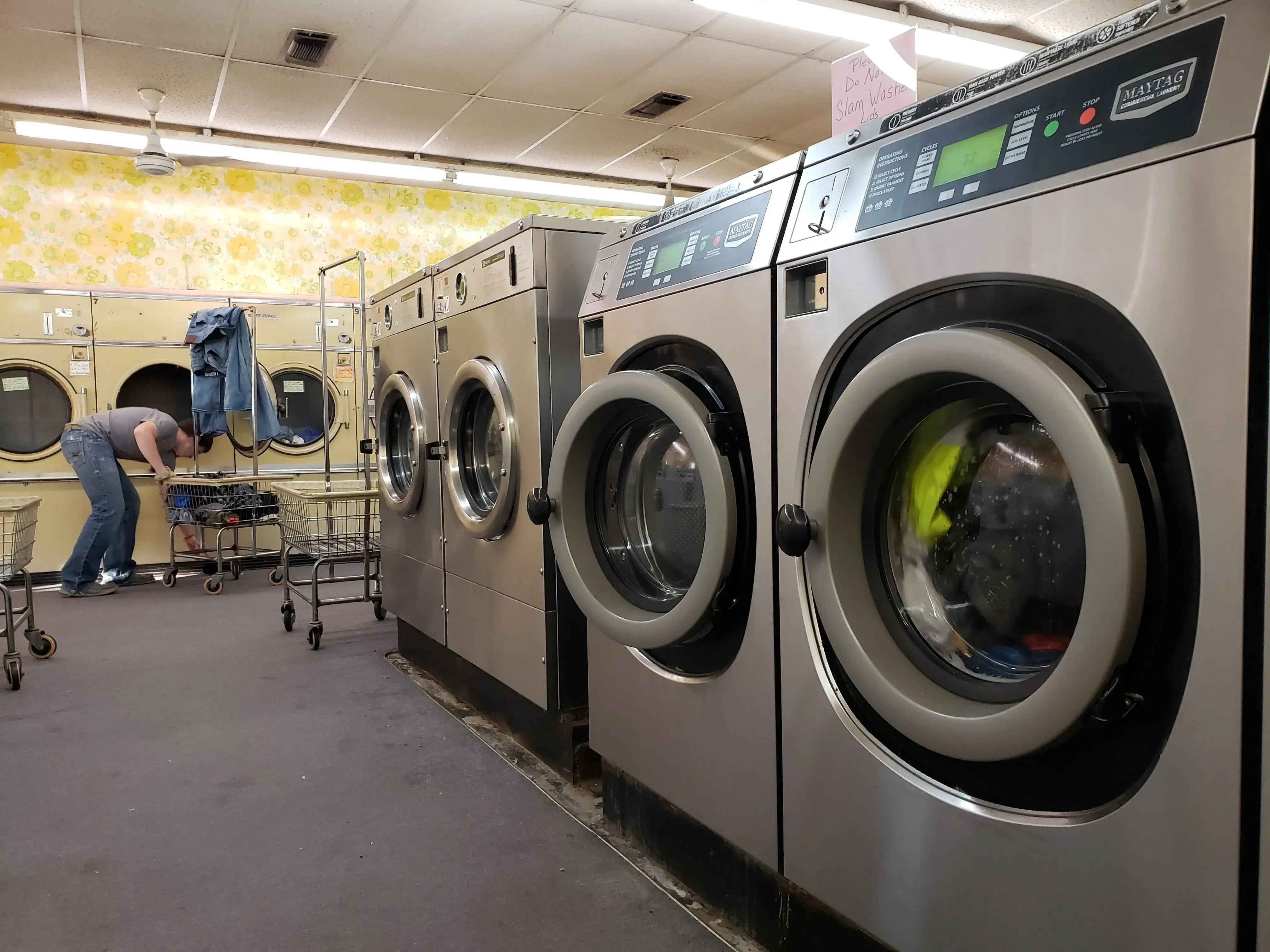 The Village Coin Laundromat thumbnail 17