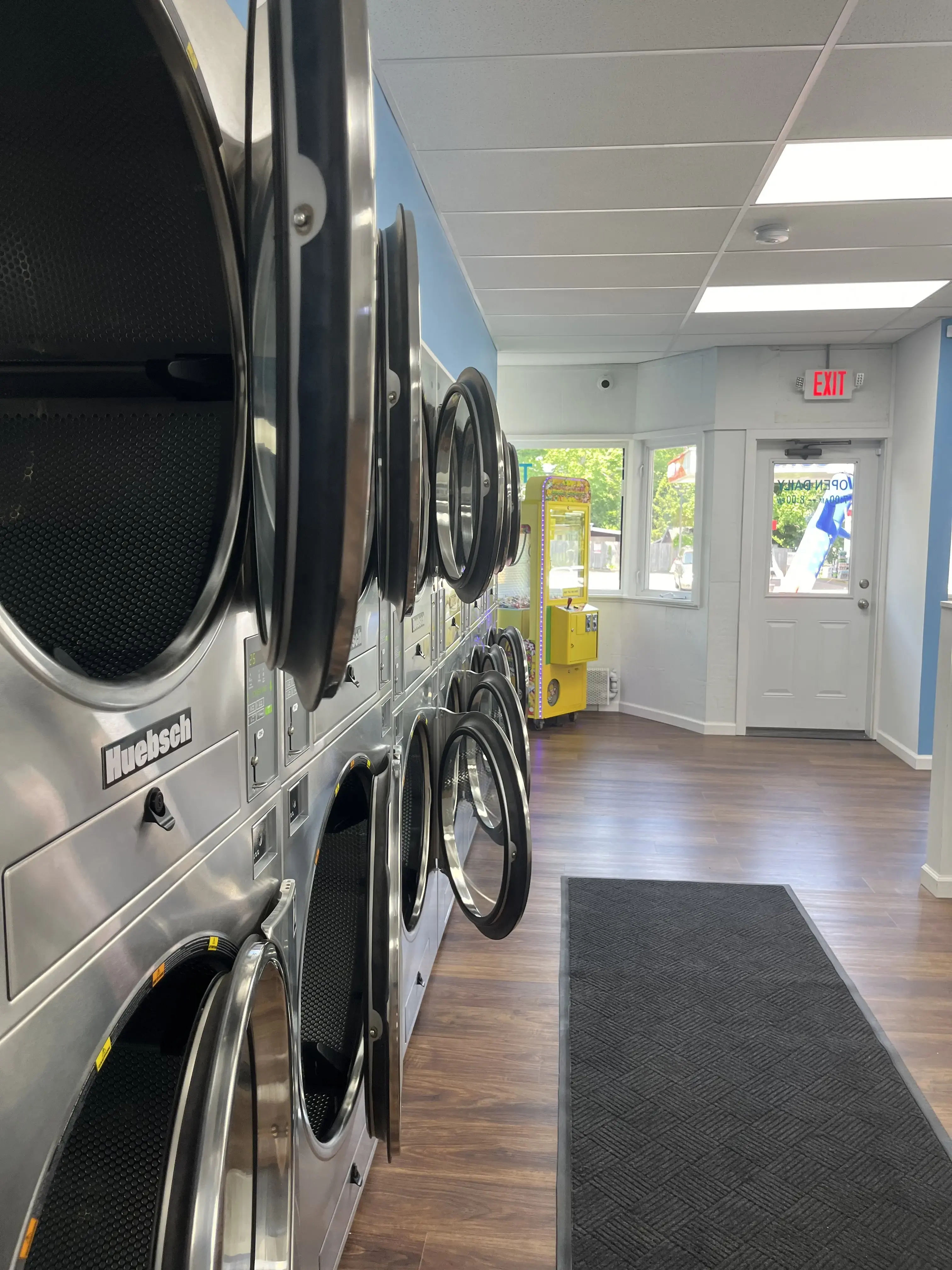 The Village Laundromat - Image 5