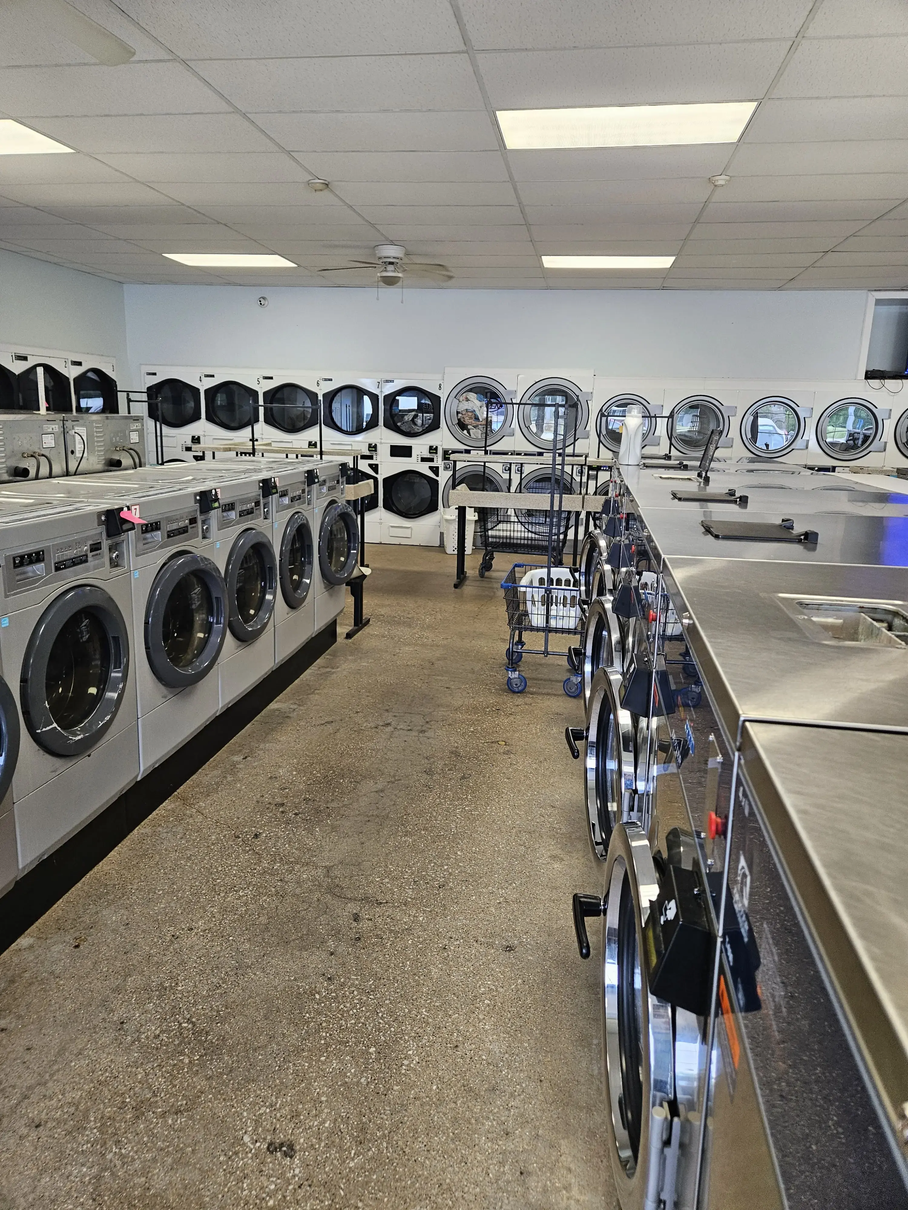 The Village Tub thumbnail 14